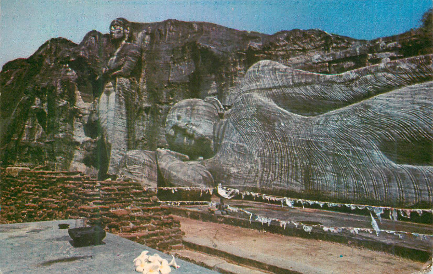 CPM Sri Lanka Le Bouddha Couche Polonnaruwa