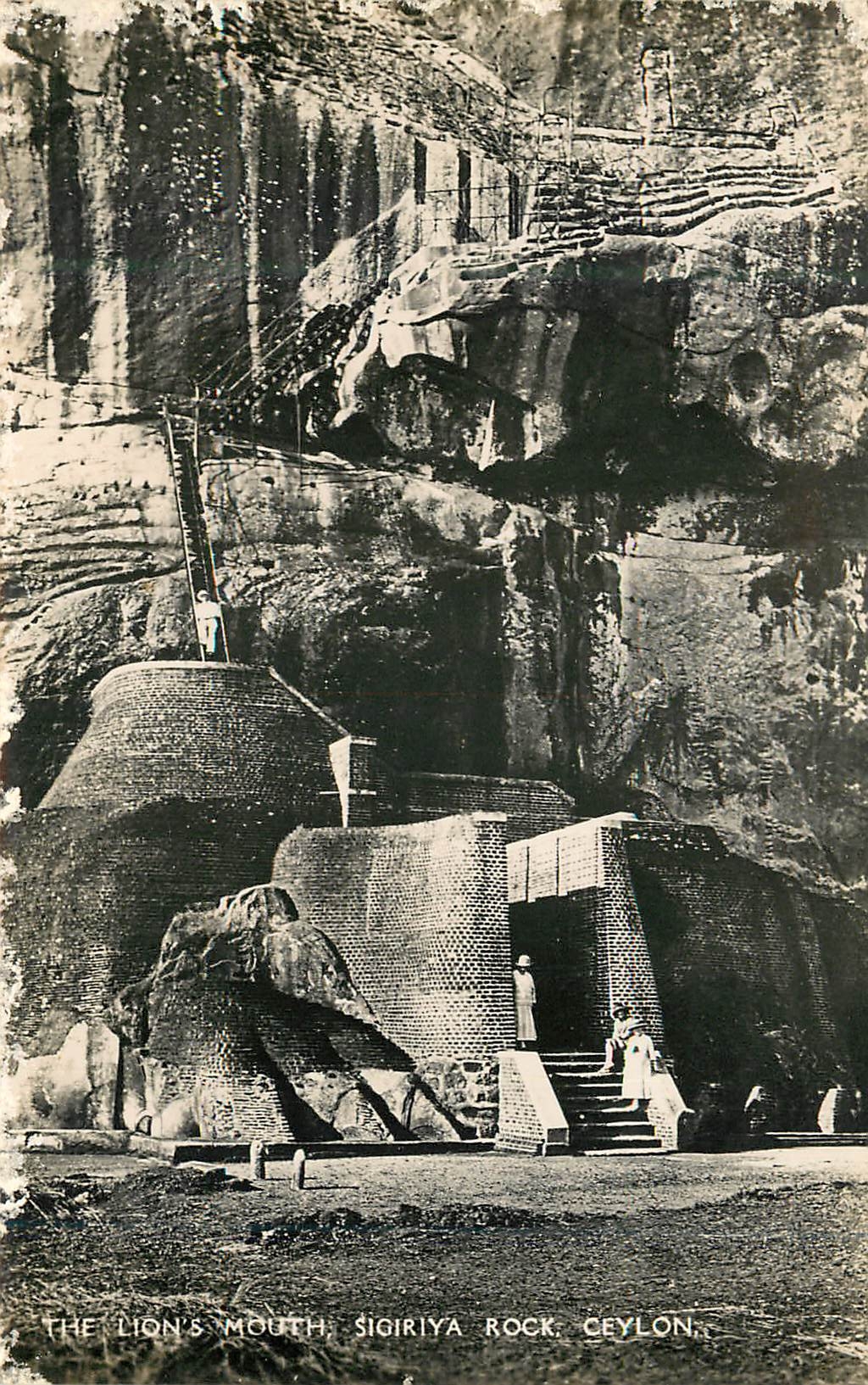 CPM Ceylon The Lion's Mouth Sigiriya Rock