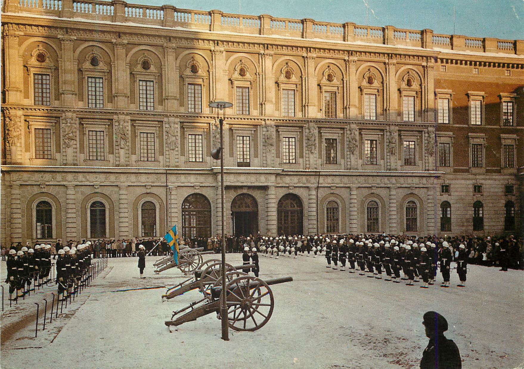 CPM Stockholm Slott Kortet delas ut av Posten till Militaria