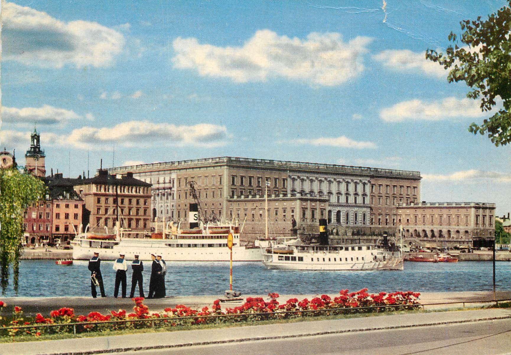 CPM Stockholm the royal palace Bateau
