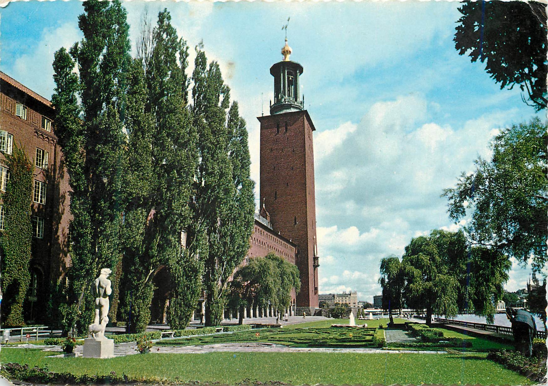 CPM Stockholm city hall garden