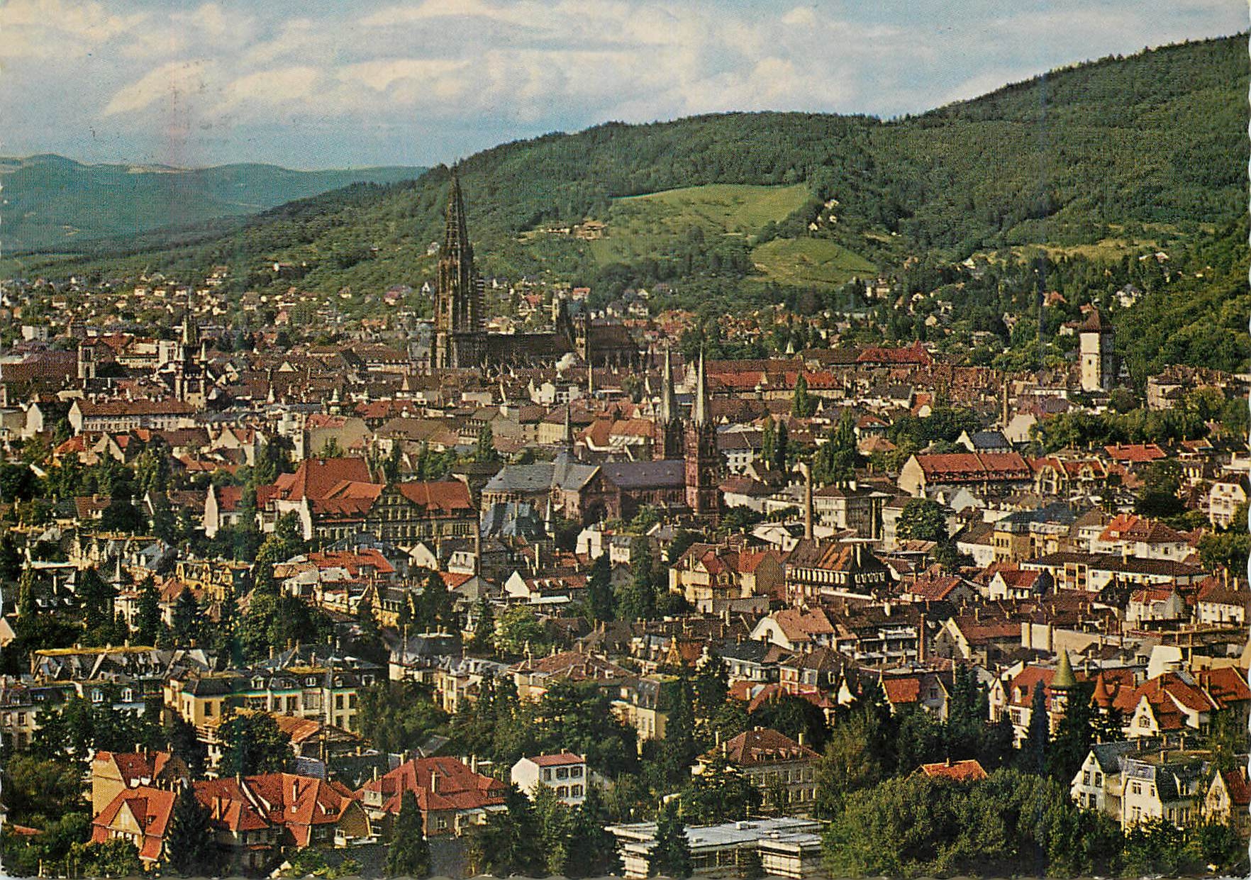 CPM Freiburg (Schwarzwald) mit Blick zum Hebsack und Elztal