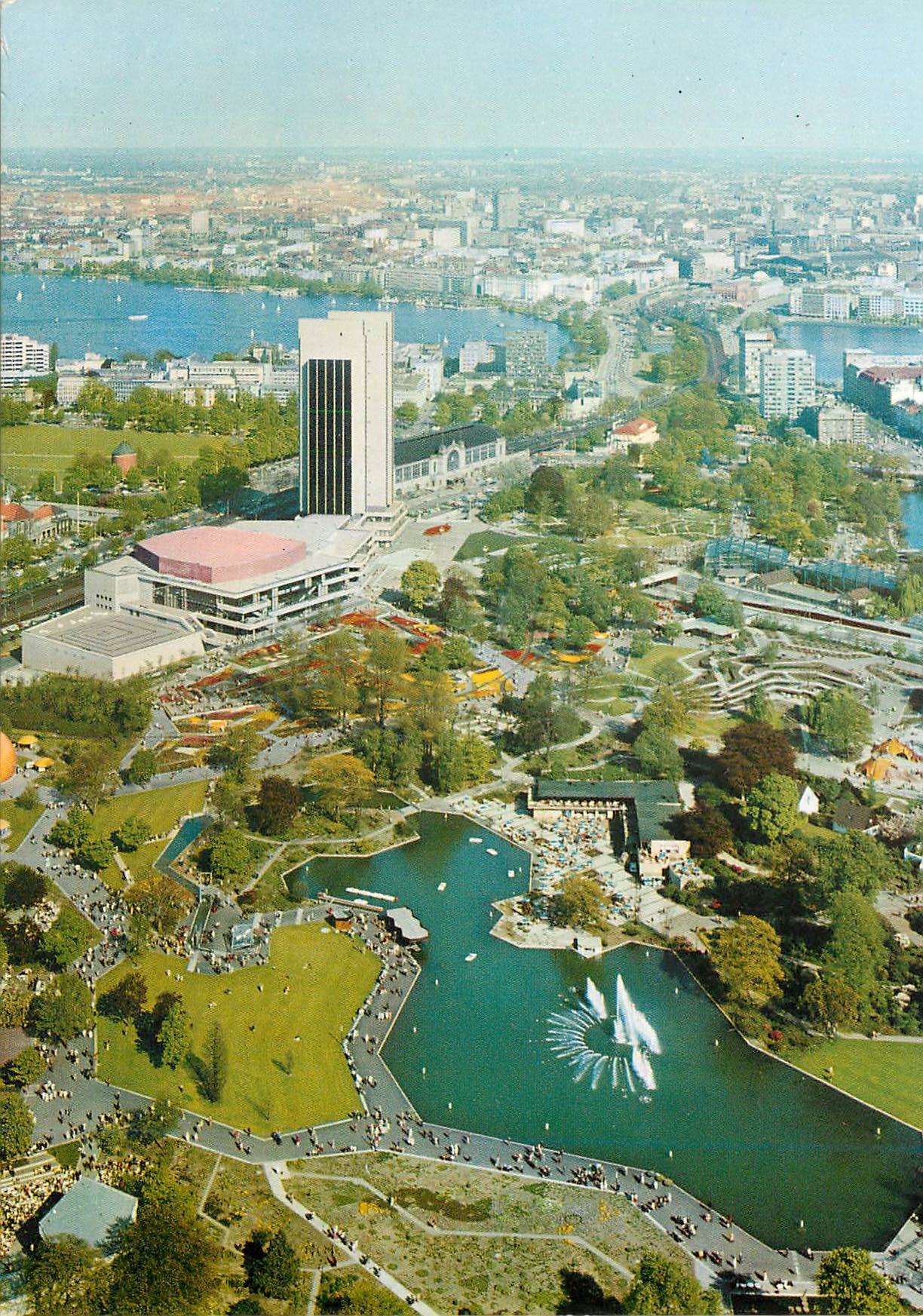 CPM Hamburg Blick vom Fensehturm auf Congress Centrum und Alster