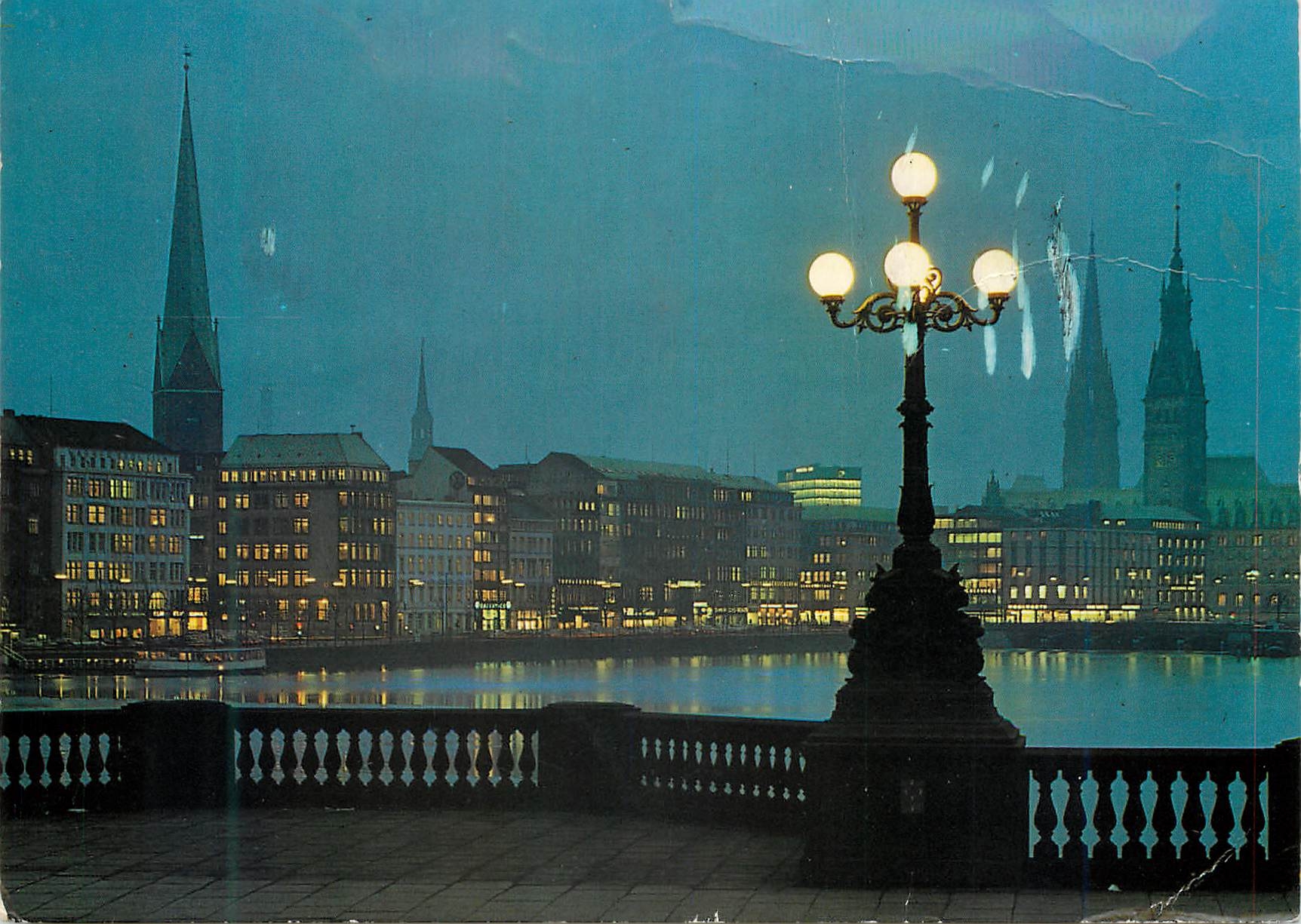 CPM Hamburg Blick von der Lombardsbrucke auf die Innenstadt