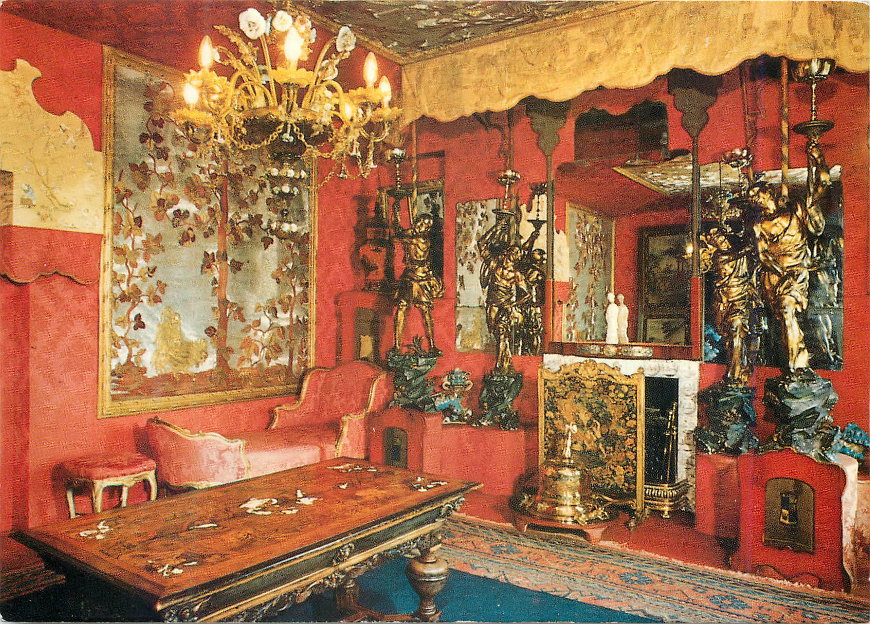 CPM Guernsey Maison de Victor Hugo Le Salon Rouge