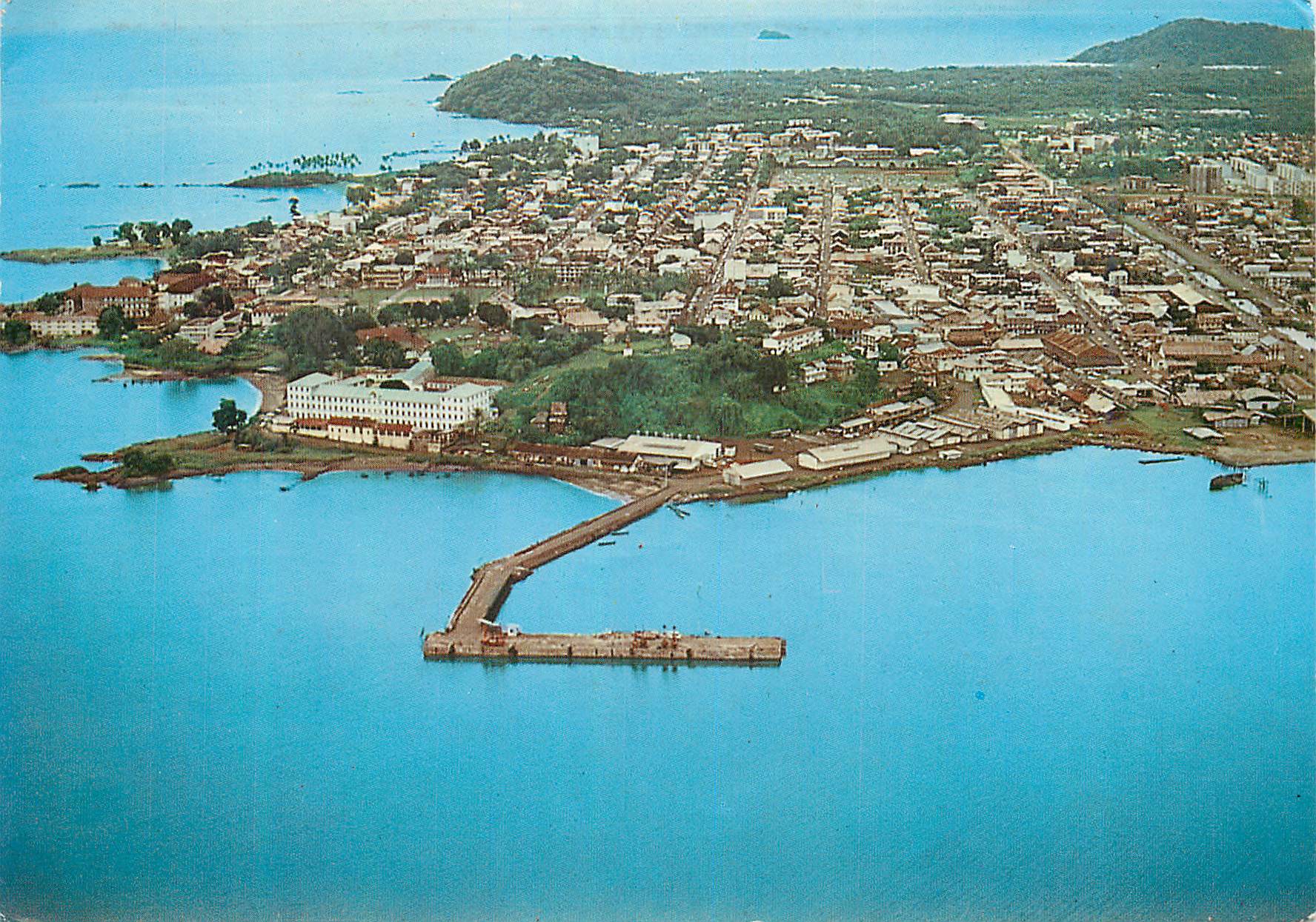CPM Guyane Francaise Ville de Cayenne vue aerienne (ancien port)