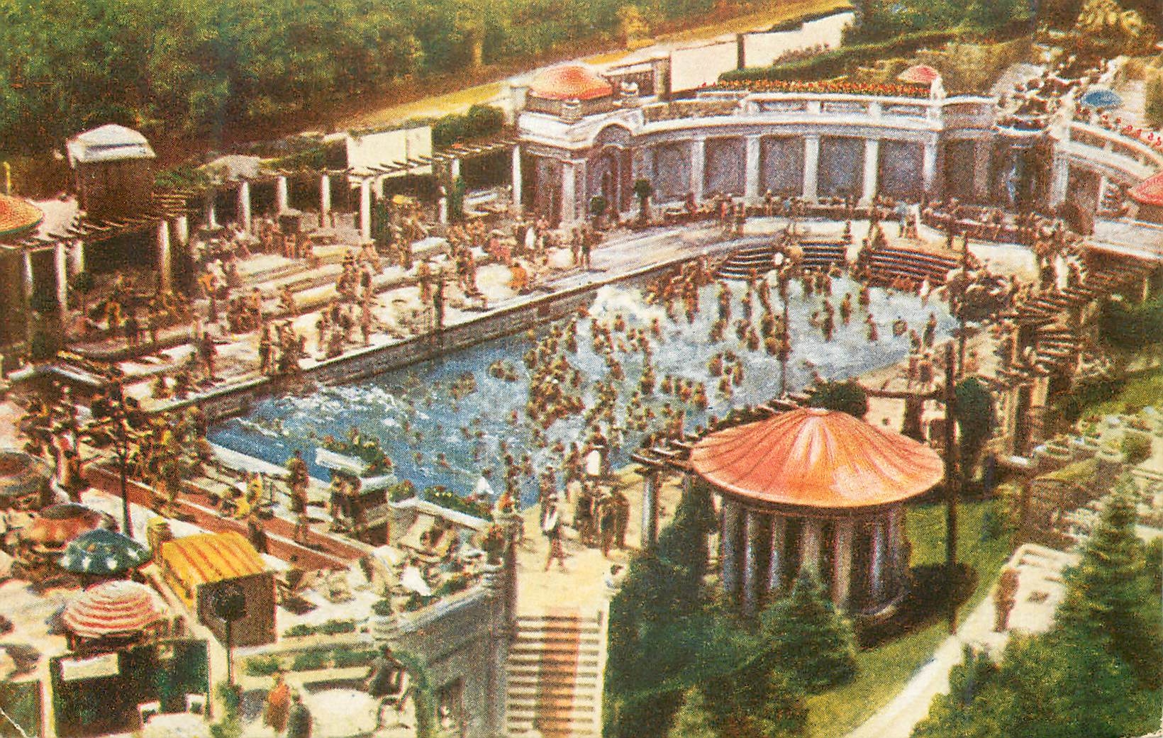 CPA Budapest Piscine thermale a vagues artificielles Hotel St Gellert 