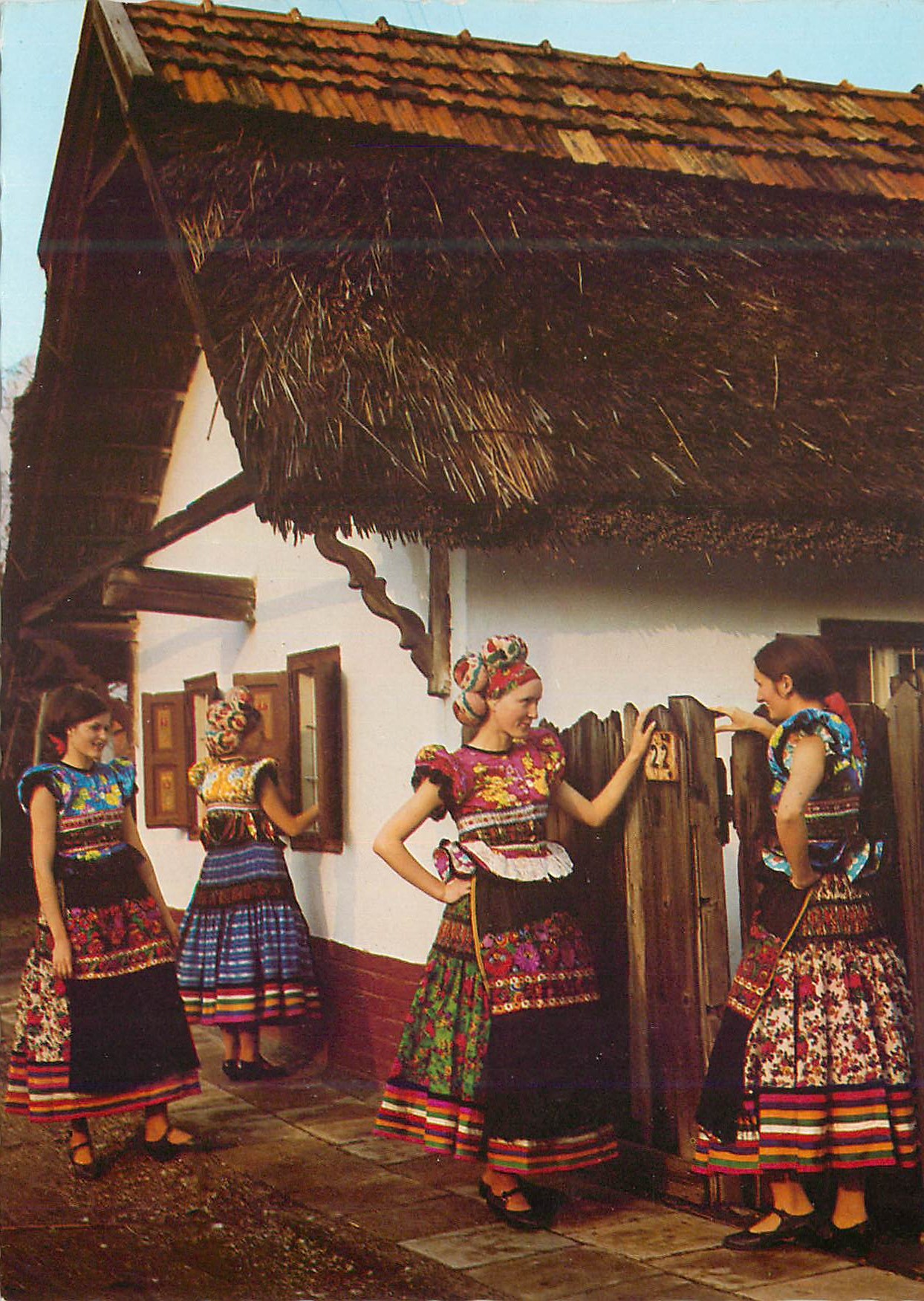 CPM Mezokovesd National costume Folklore
