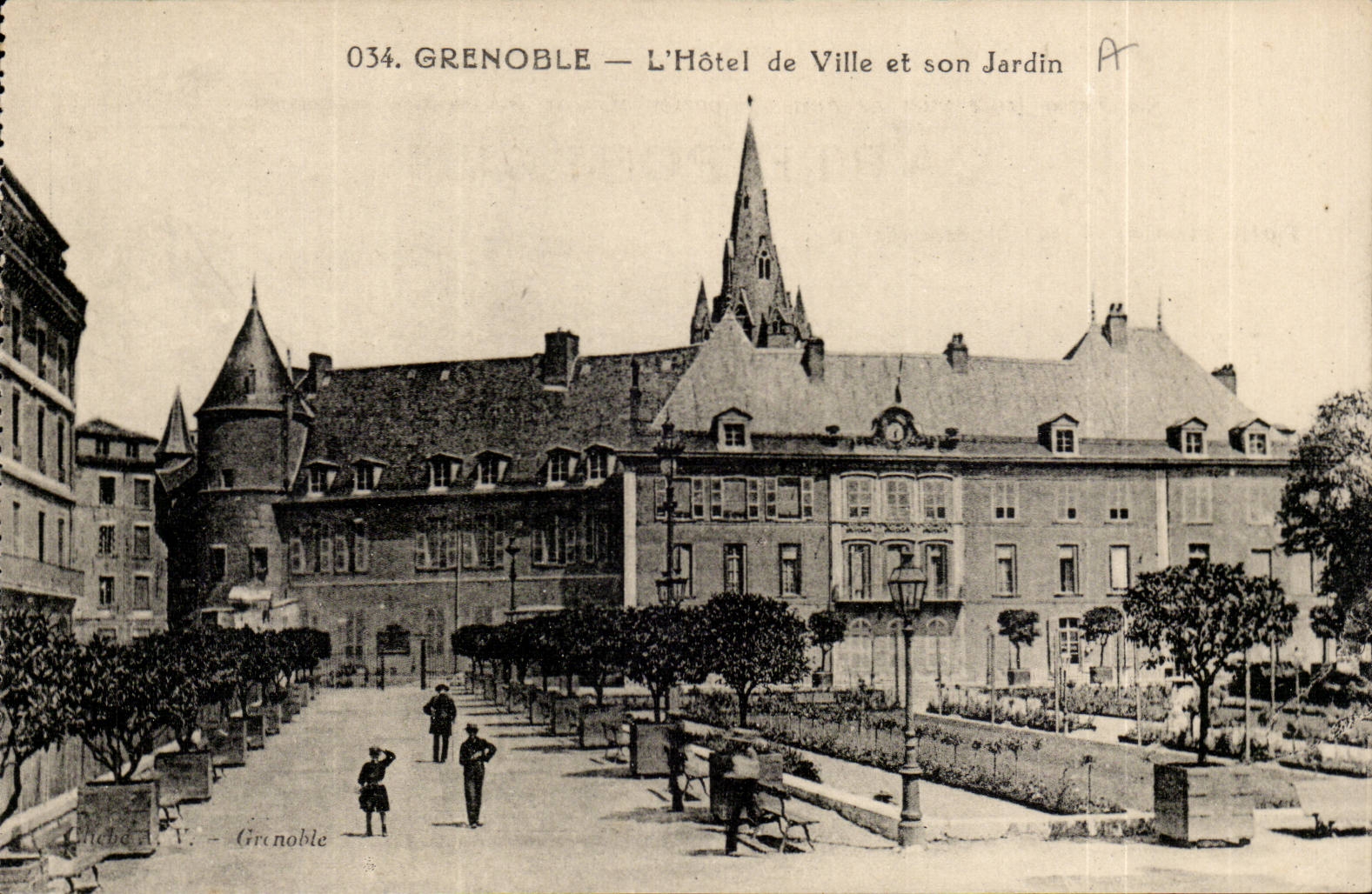 Grenoble — L'Hôtel de Ville et son Jardin — Ancha A. V. — n° 034