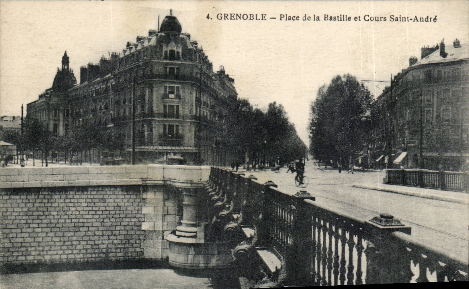 Isere - Grenoble - Place de la Bastille et Cours Saint Andre - CPA 