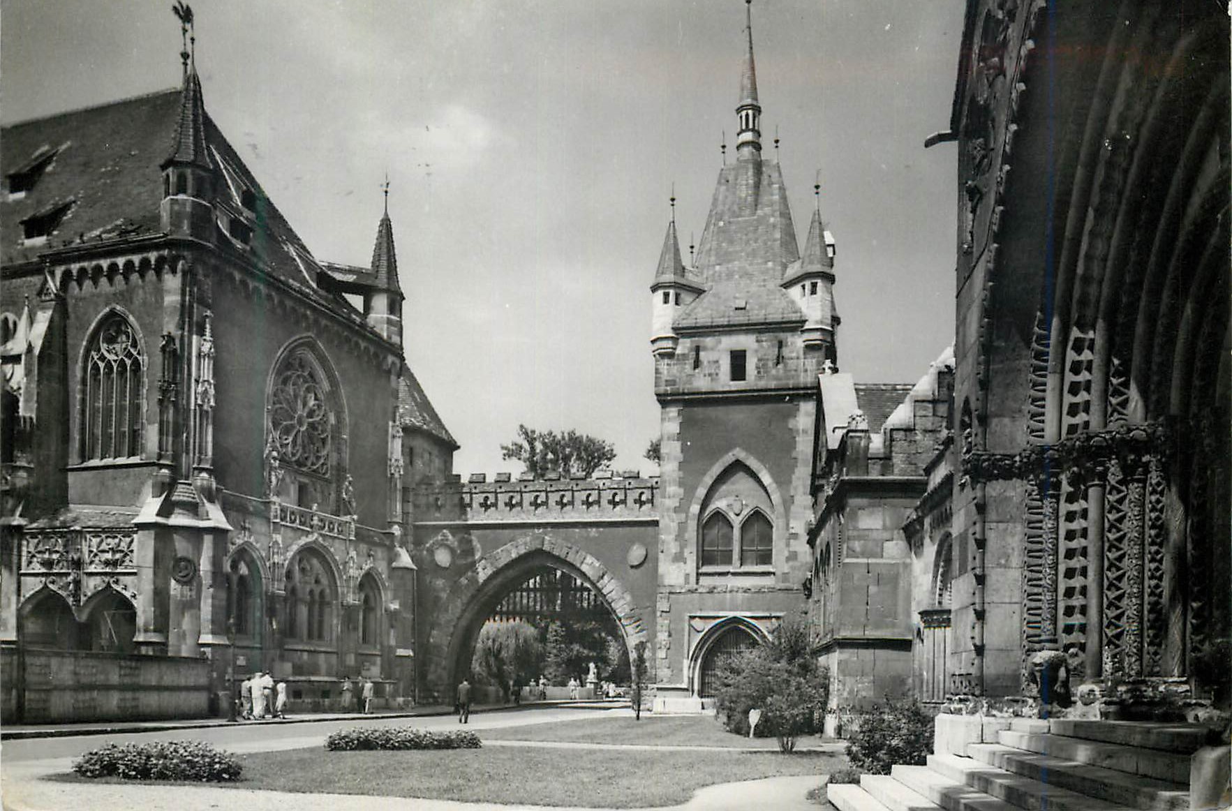 CPM Budapest vajdahunyad castle (agricultural museum)