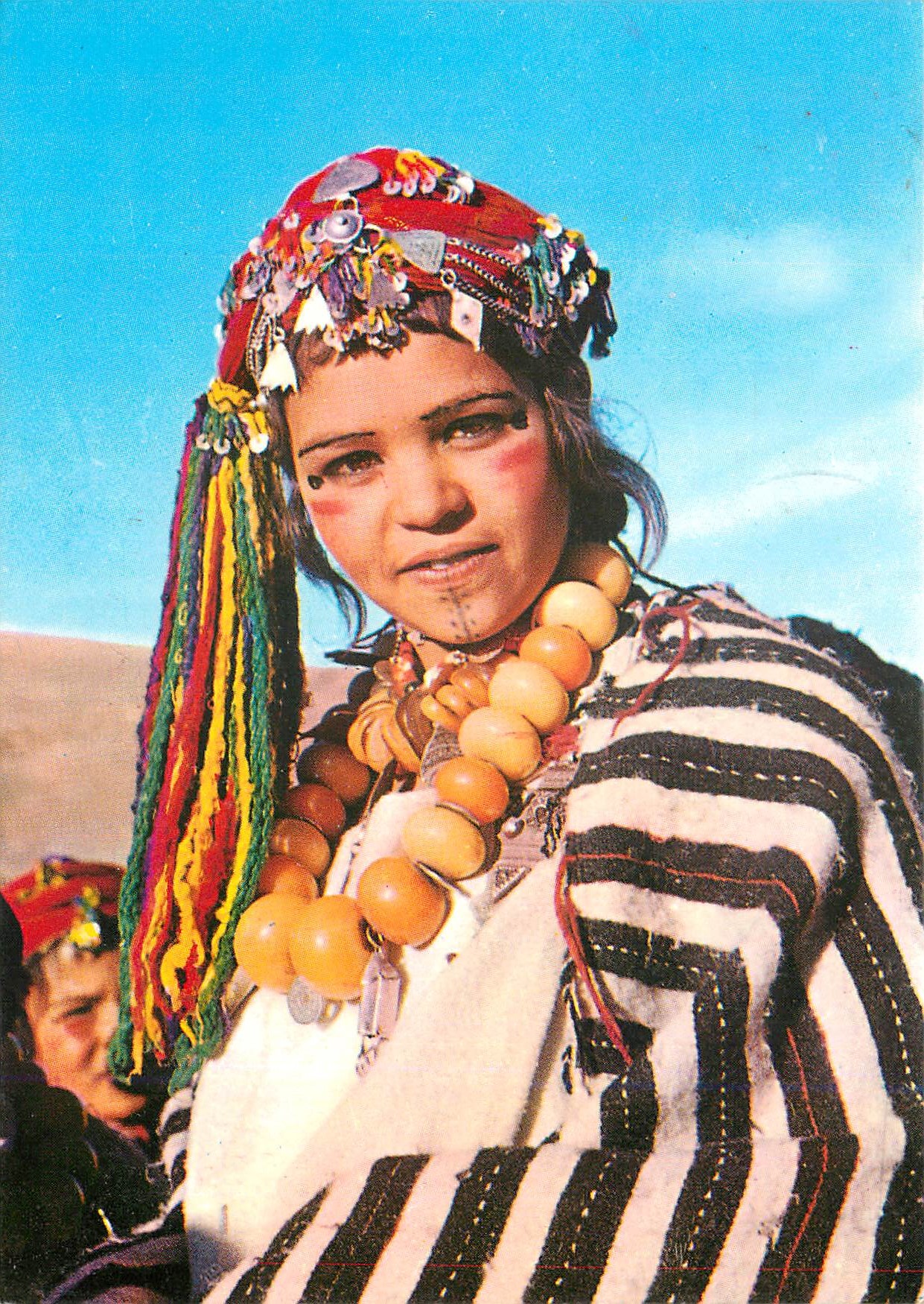 CPM Le maroc pittoresque jeune fille ait haddiddoi