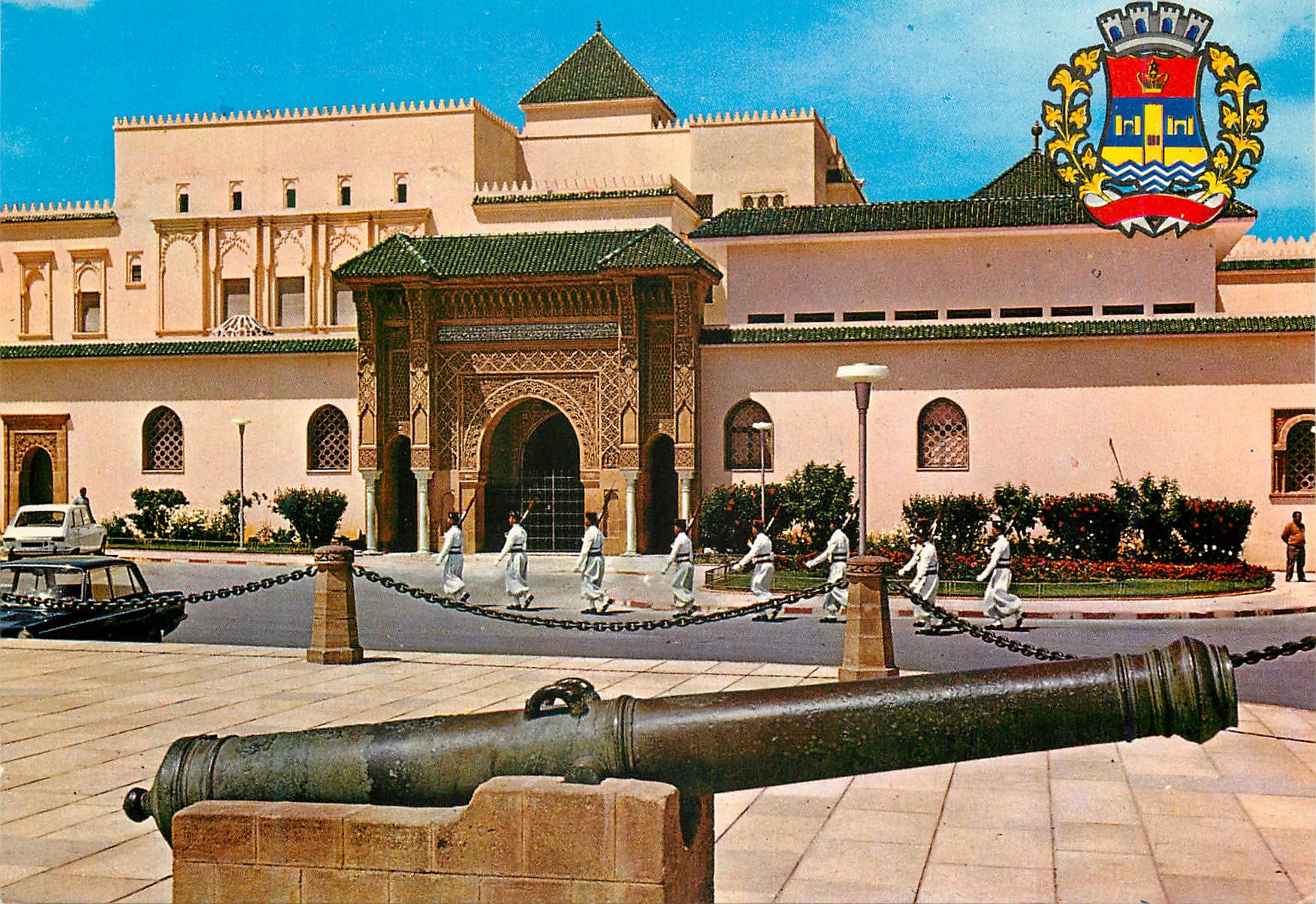 CPM Rabat Le Palais Royal et Armoiries de la ville
