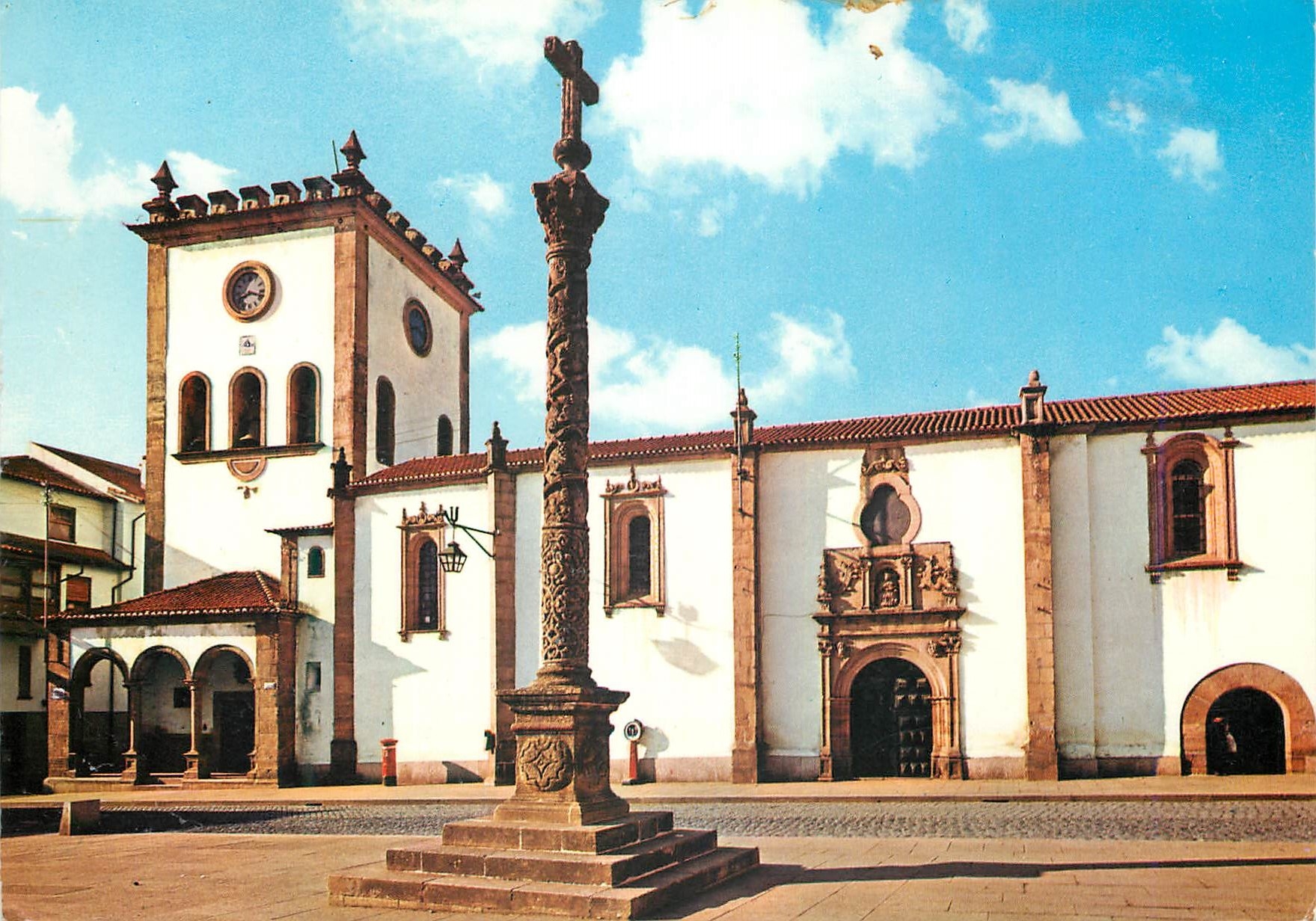 CPM Portugal Braganca Eglise