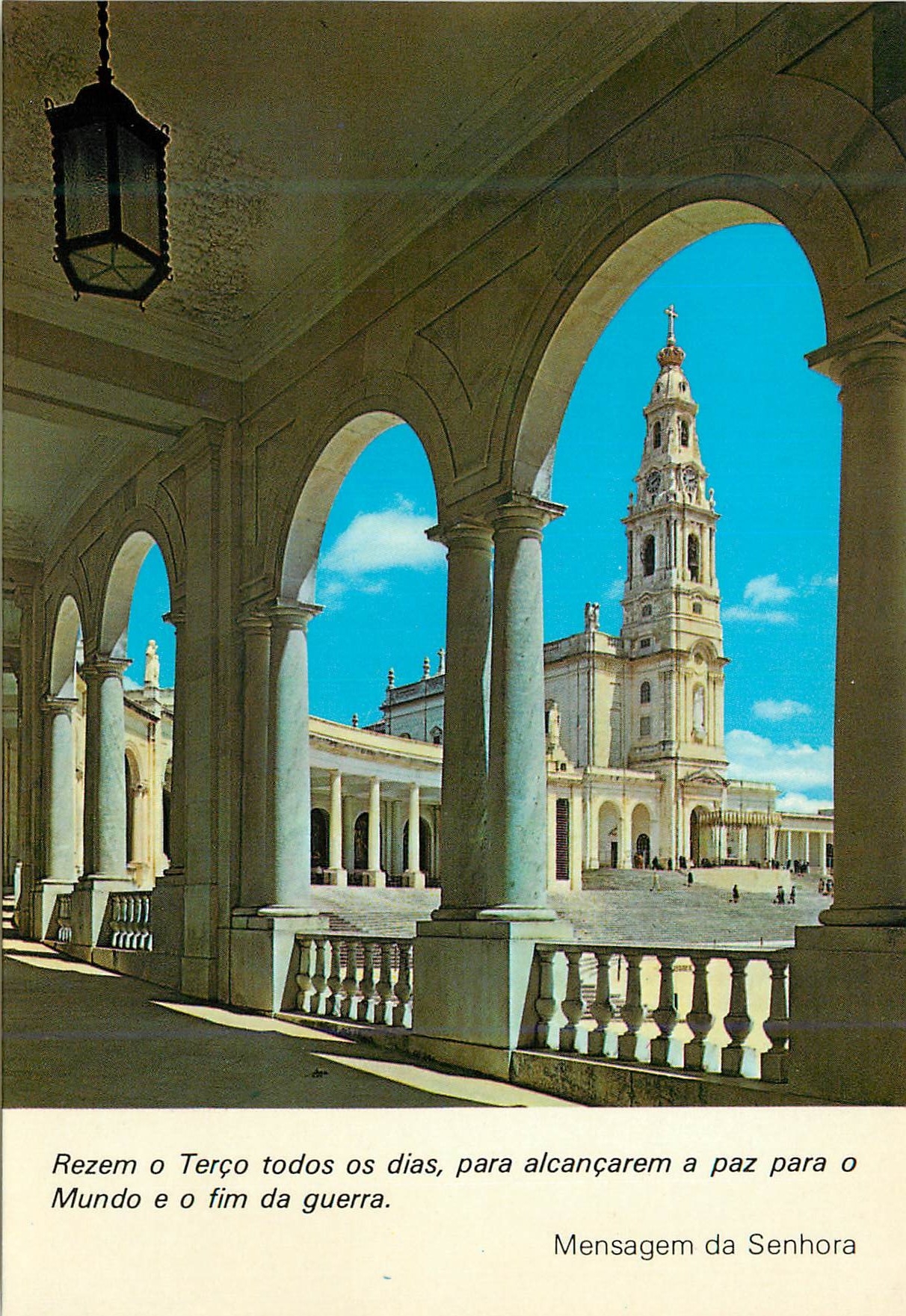CPM Portugal Fatima La basilique avec ses arcades