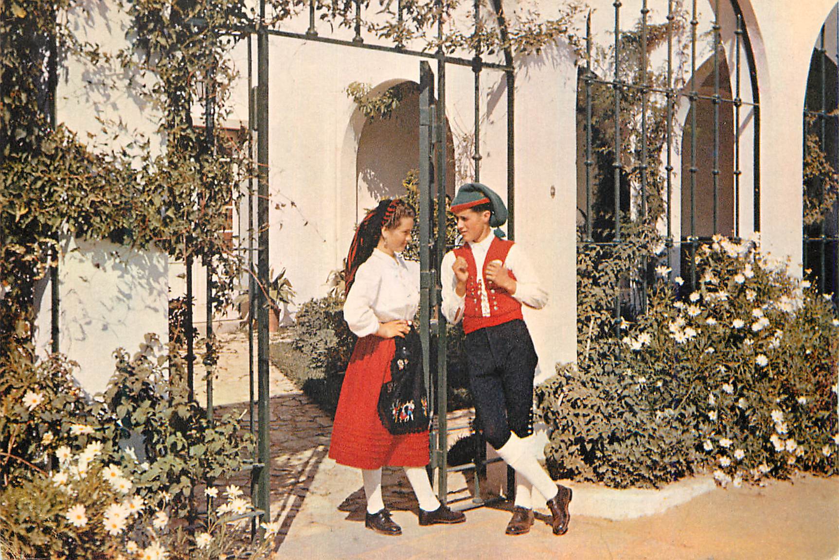 CPM Portugal Boy and Girl of the Ribatejo