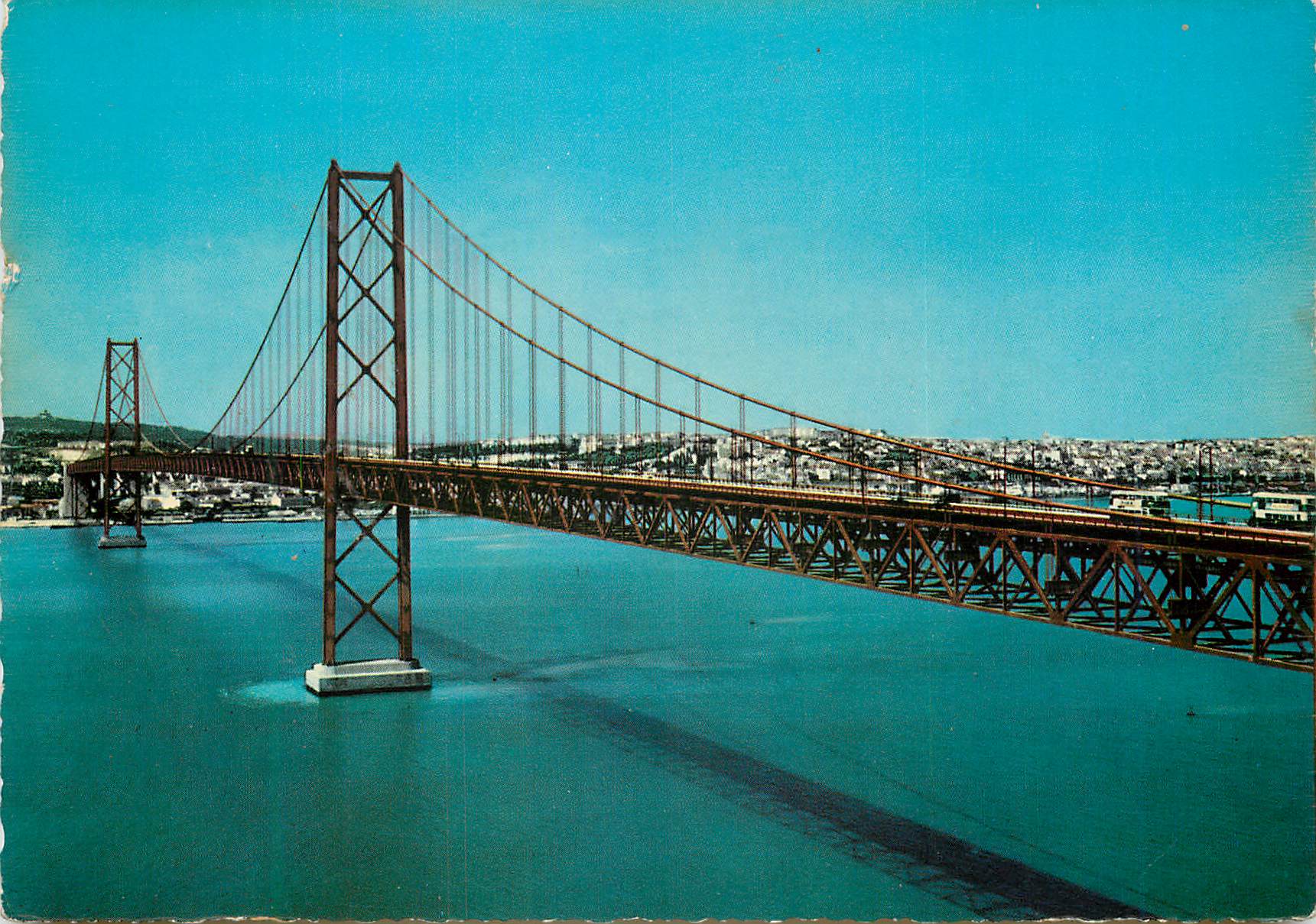CPM Lisboa Pont Salazar sur le Tage