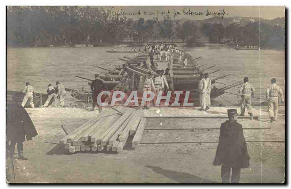 CPA CArte photo Reglement d un pont par bateaux successifs GEnie Leion etrangere TOP