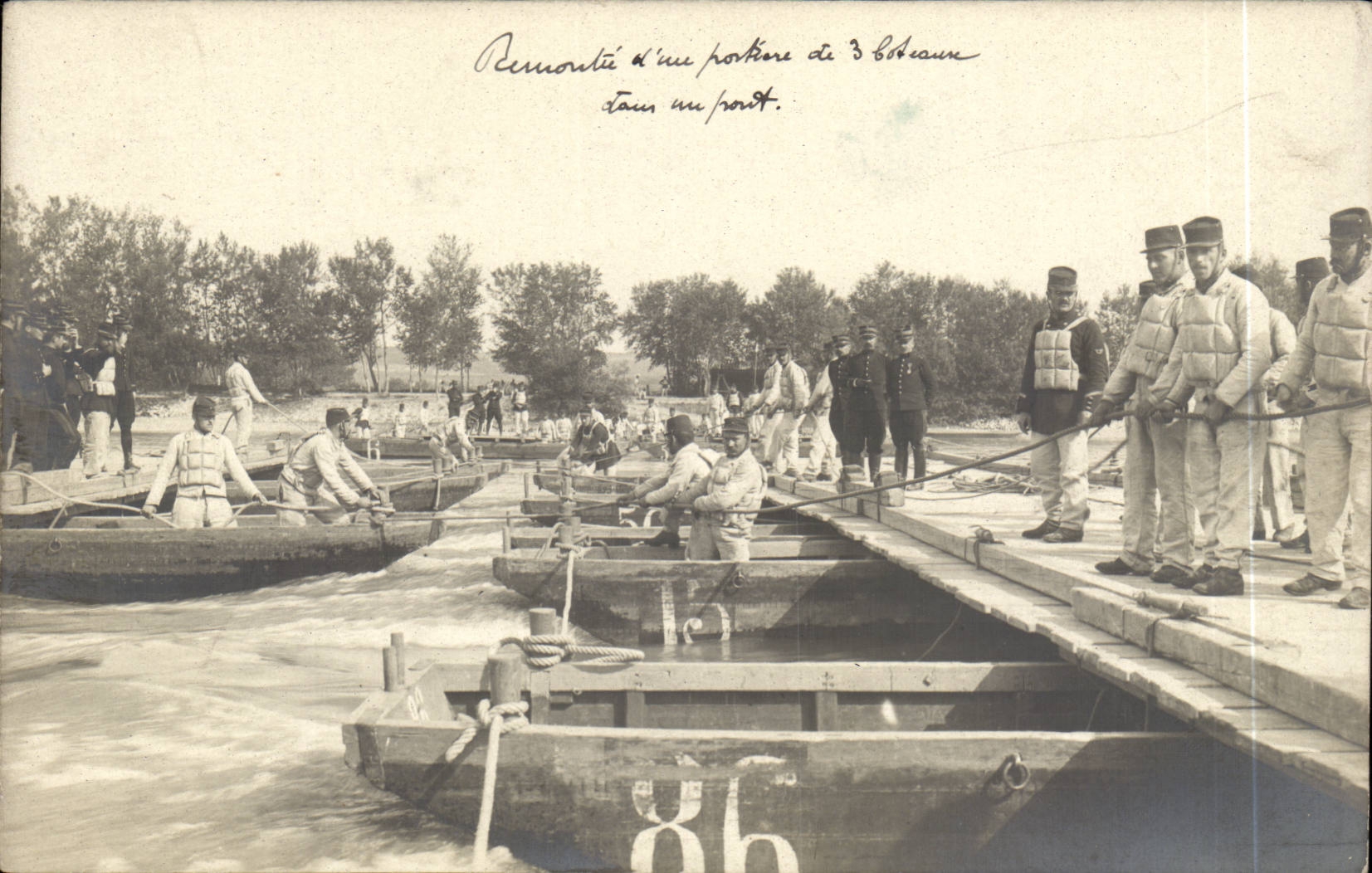 CPA Carte Photo GEnie Legion etrangere Remontee d une potiere de bateaux TOP Militaria
