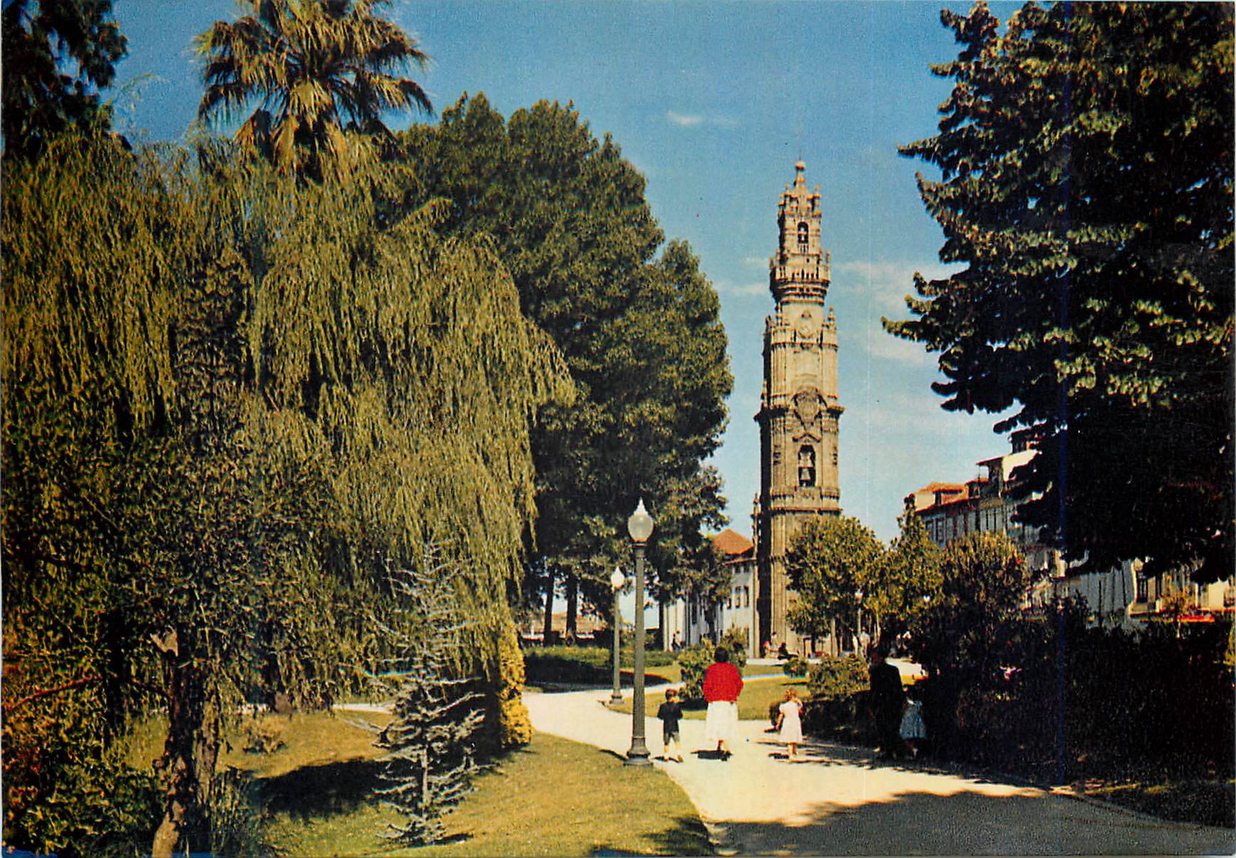 CPM Portugal 47 the tower of igreja dos clerigos seen from the gardens of joao