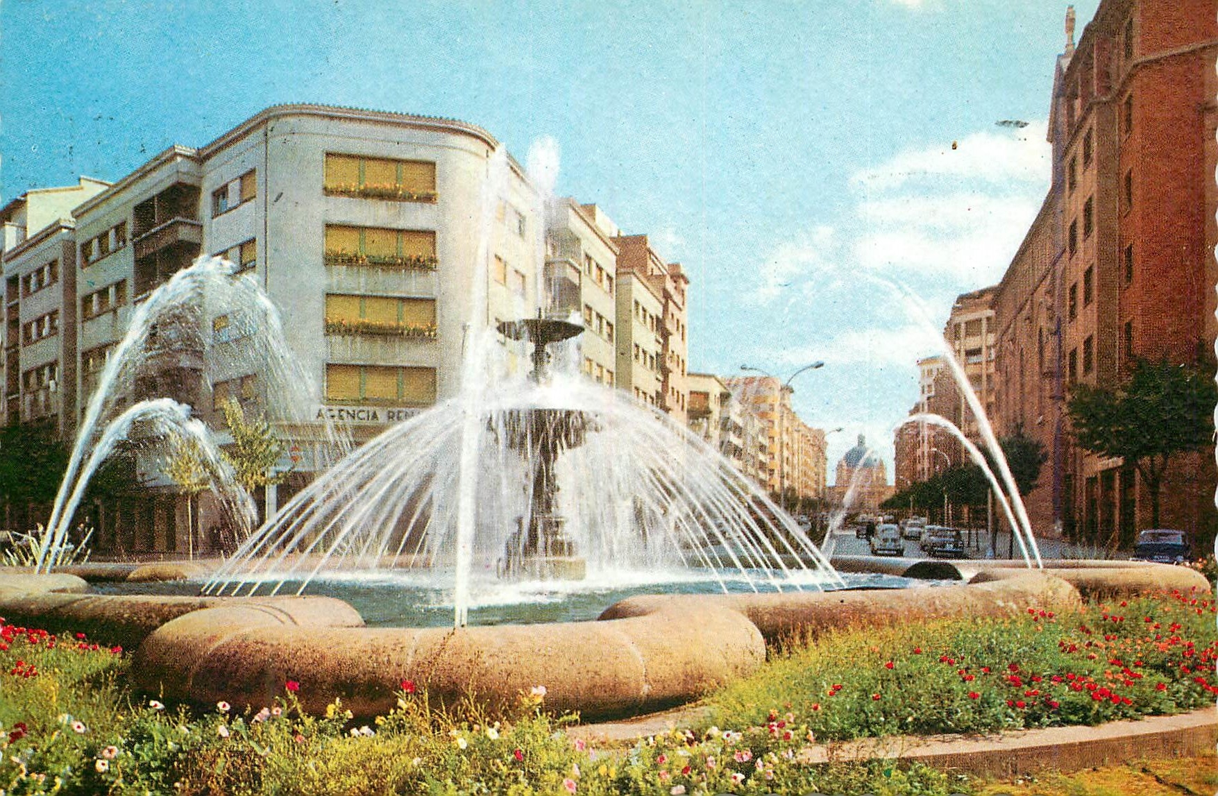 CPM 29 pamplona la place du general mola et l avenue carlos iii