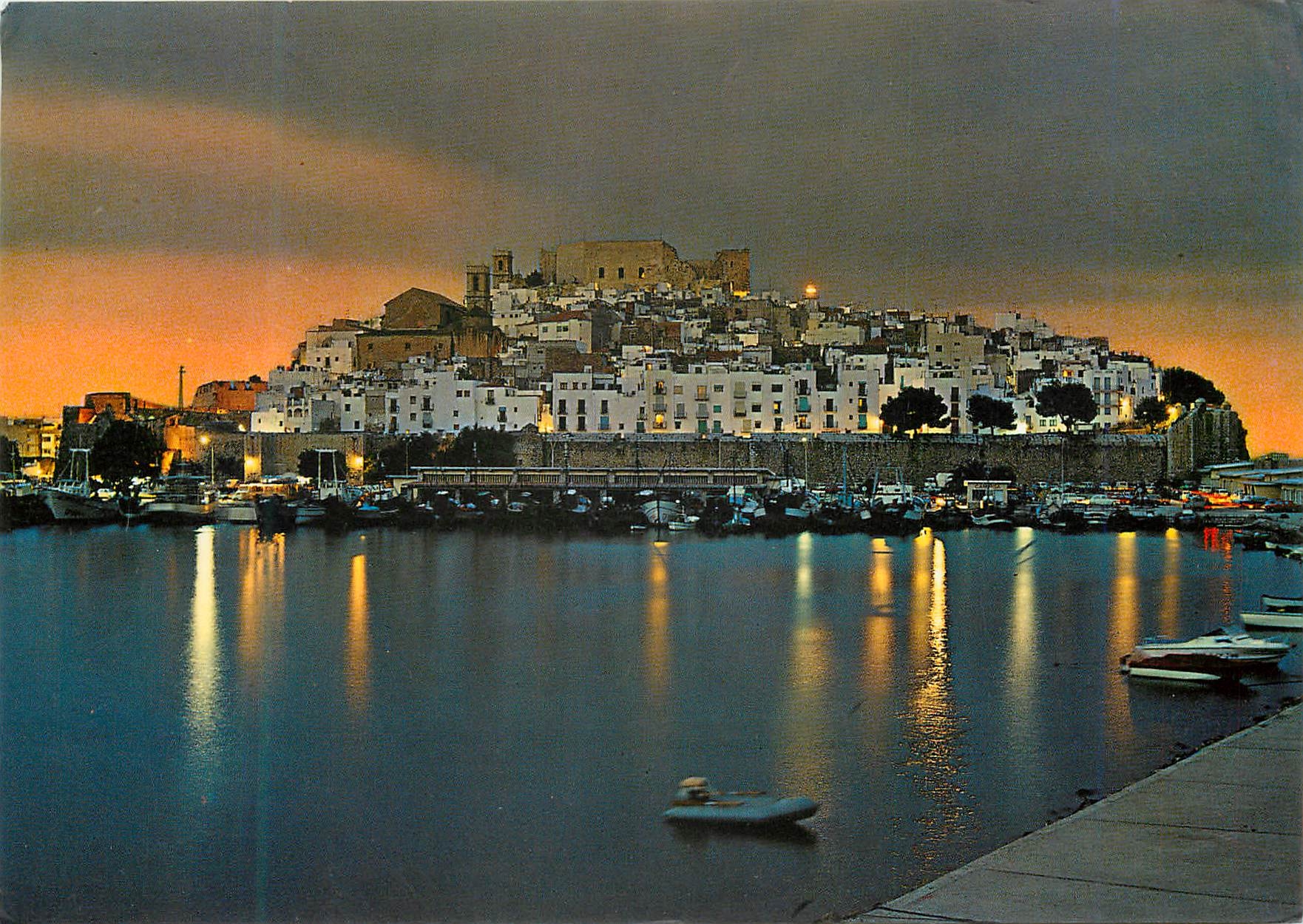 CPM N 45 peniscola(castellon) vue partielle nocturne