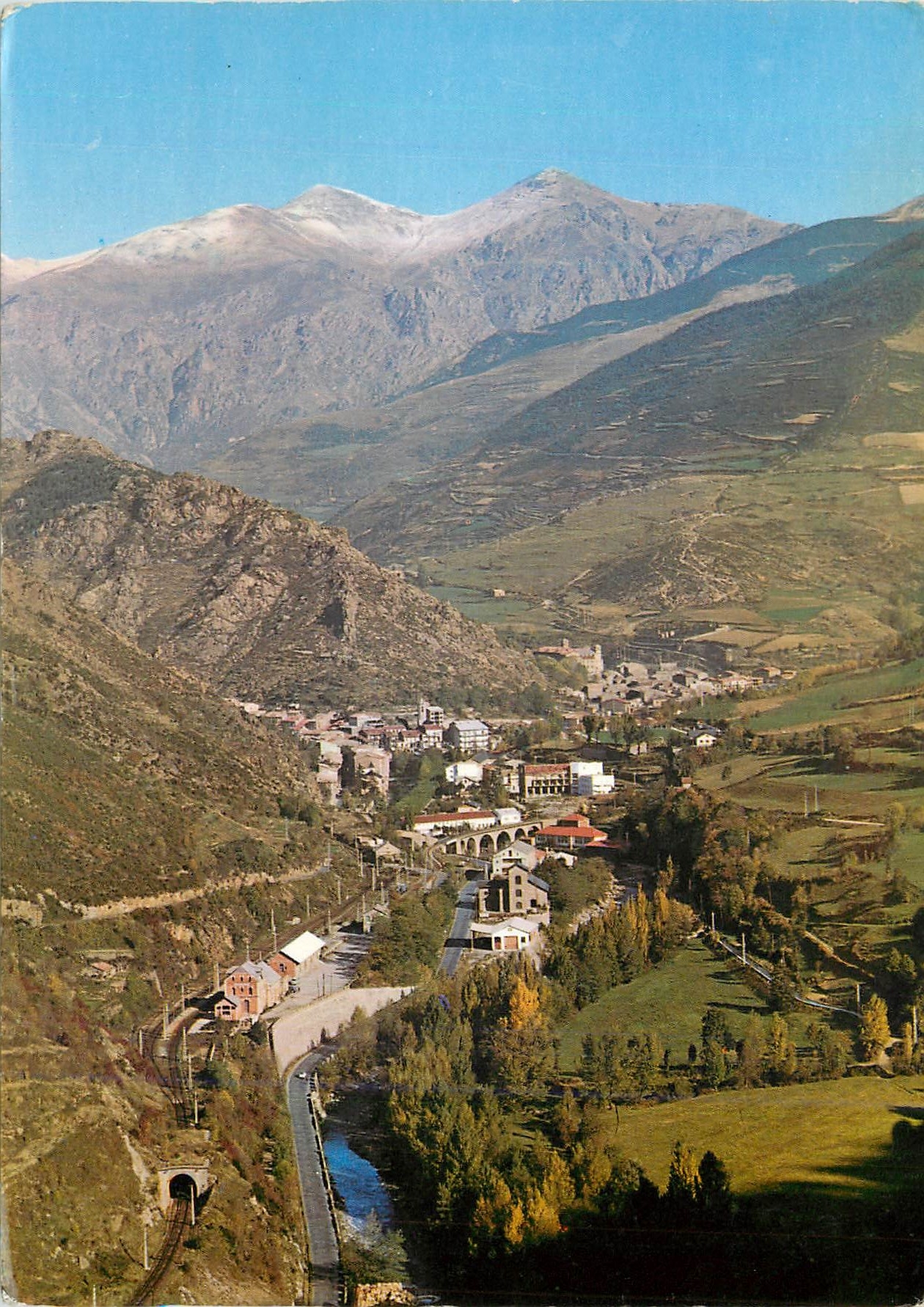 CPM Ribas de Freser Vista general y Rio Freser