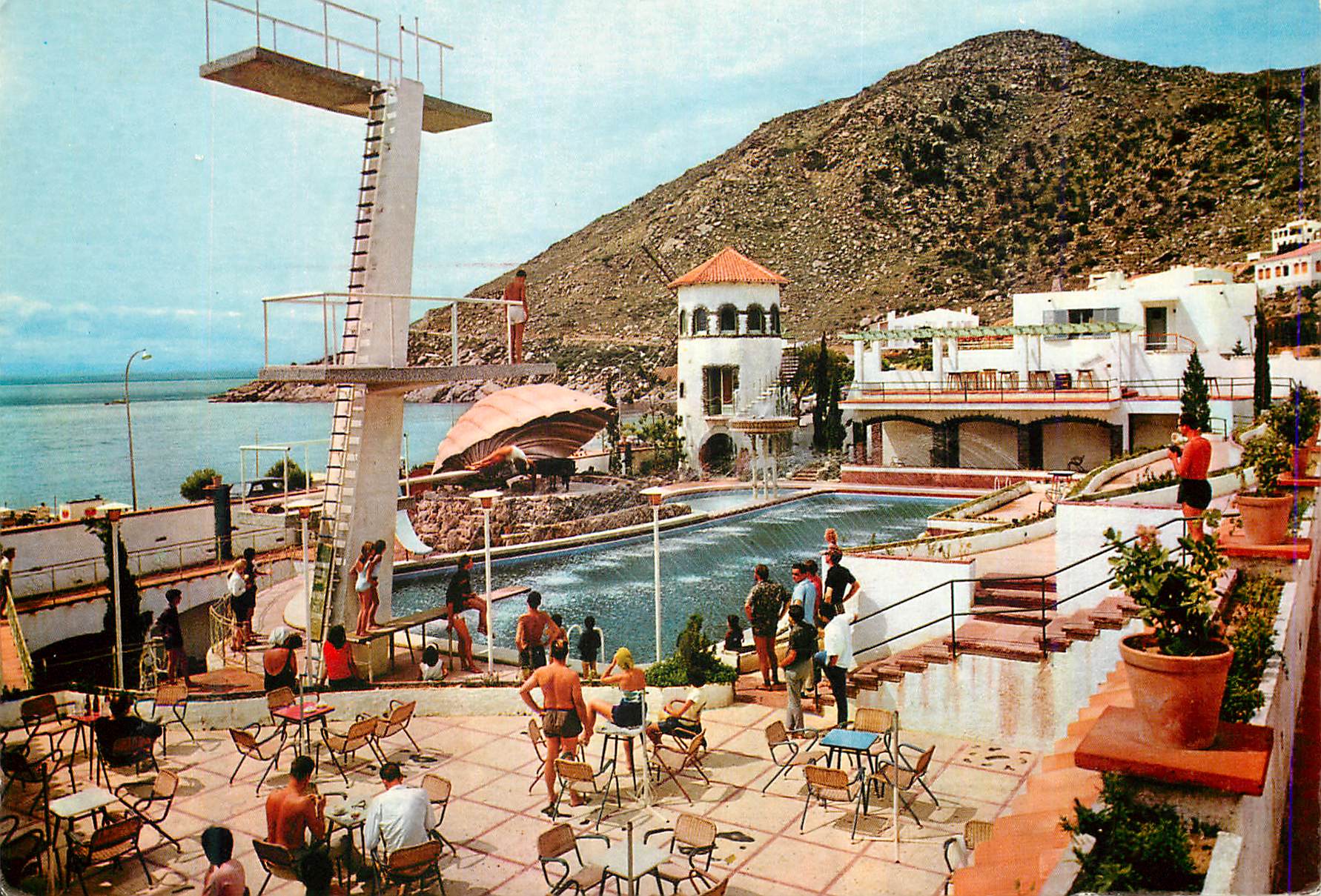 CPM Rosas costa brava 1168 la piscine fantastique du moulin bleu
