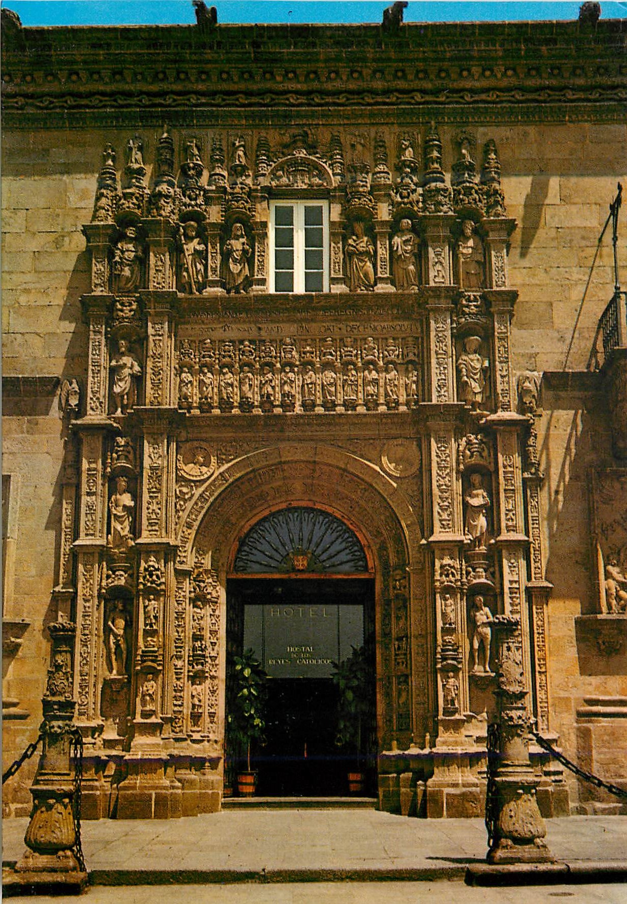 CPM Santiago de compostela 3320 porte principale du auberge des rois catholiques