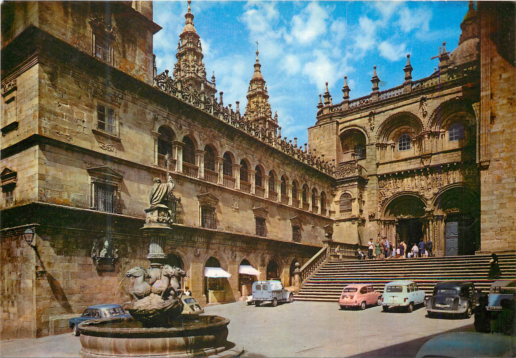 CPM Santiago de compostela 2047 fountaine et facade des platerias