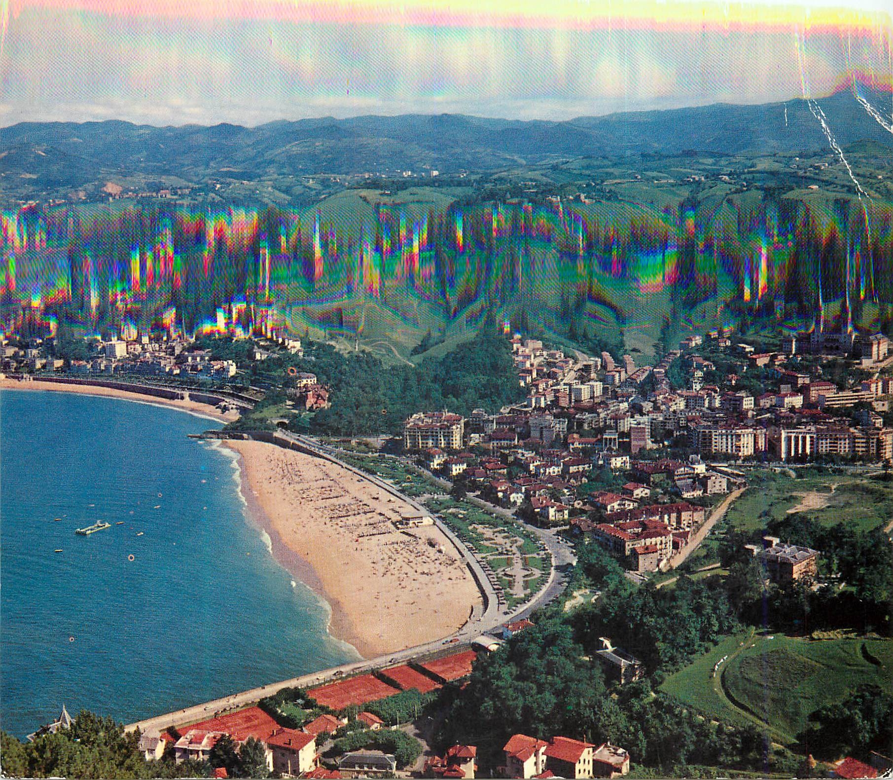 CPM San sebastian plage d ondarreta et quartier de l antiguo