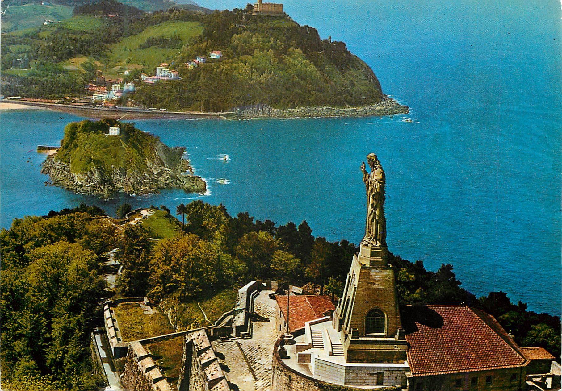 CPM San sebastian 113 monument au sacre coeur et mont igueldo