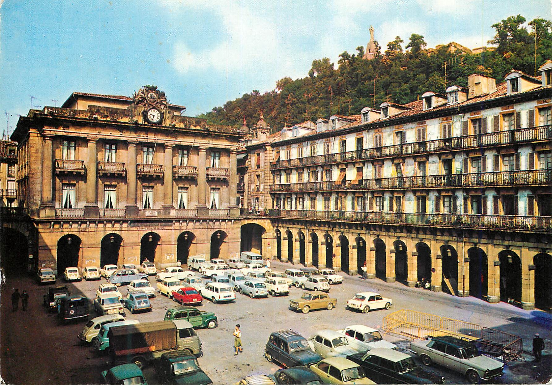 CPM San sebastian 82 place du 18 juillet