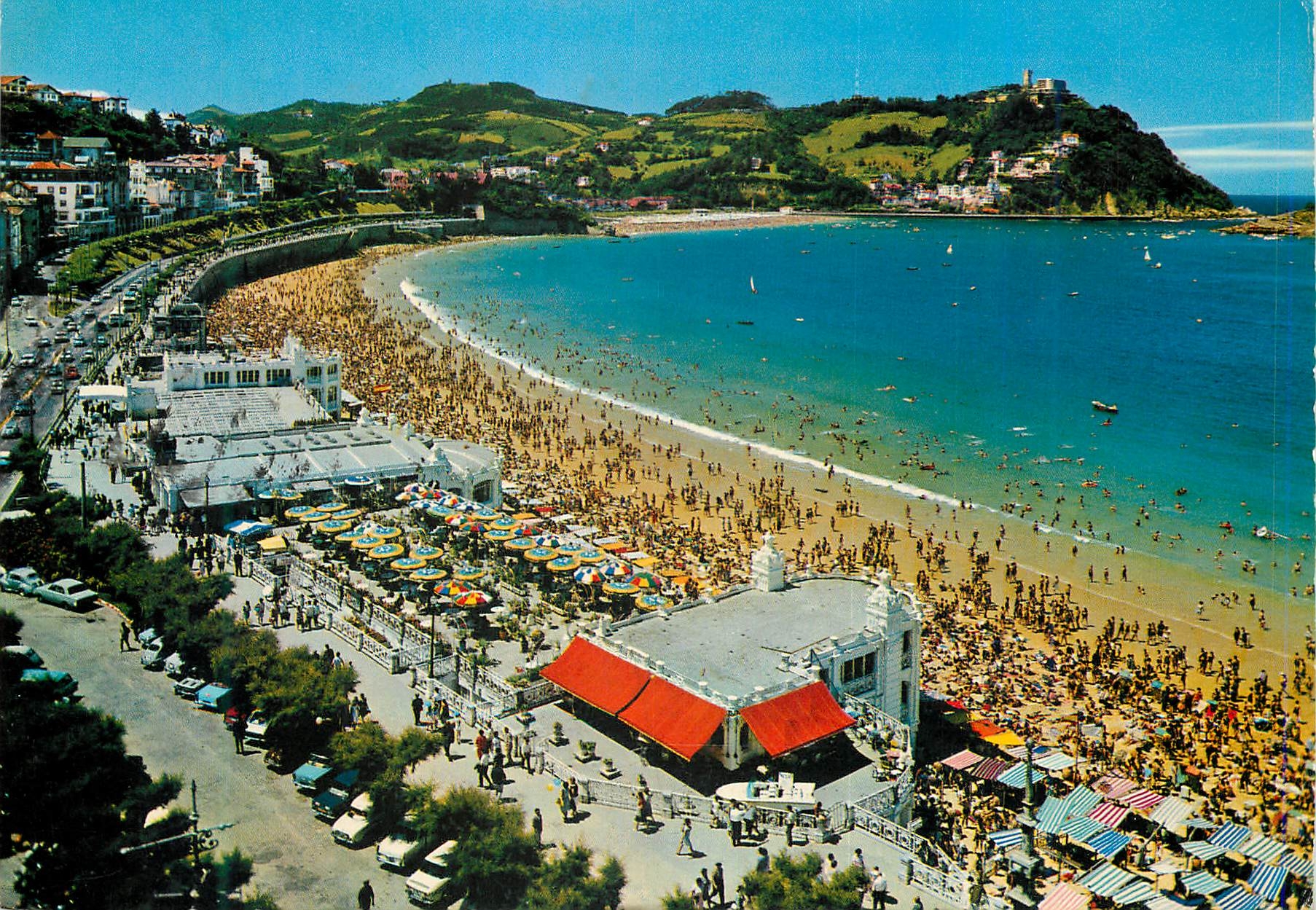 CPM San sebastian 62 plage de la concha et mont igueldo