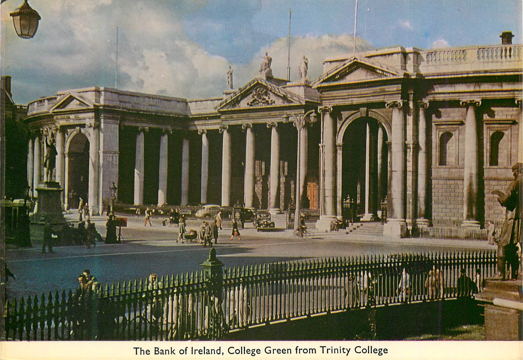 CPM The bank of ireland college green from trinity college