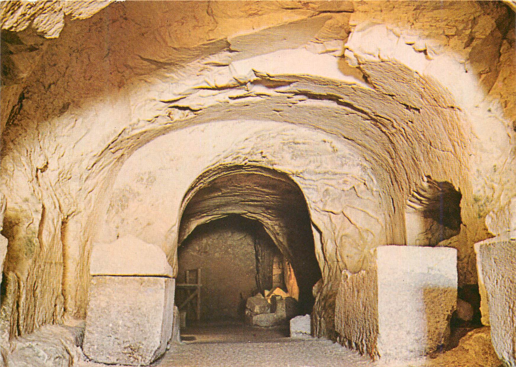 CPM Beth Shearim Kiryat Tiv On Interior of a burial hall