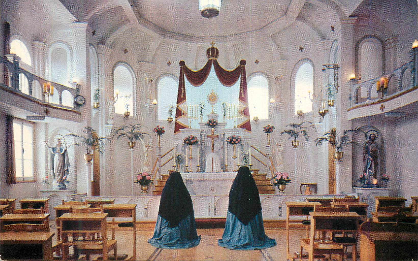 CPM Canada Chapelle Le T S Sacrement est expose perpetuellment Les Servaines de Jesus-Marie