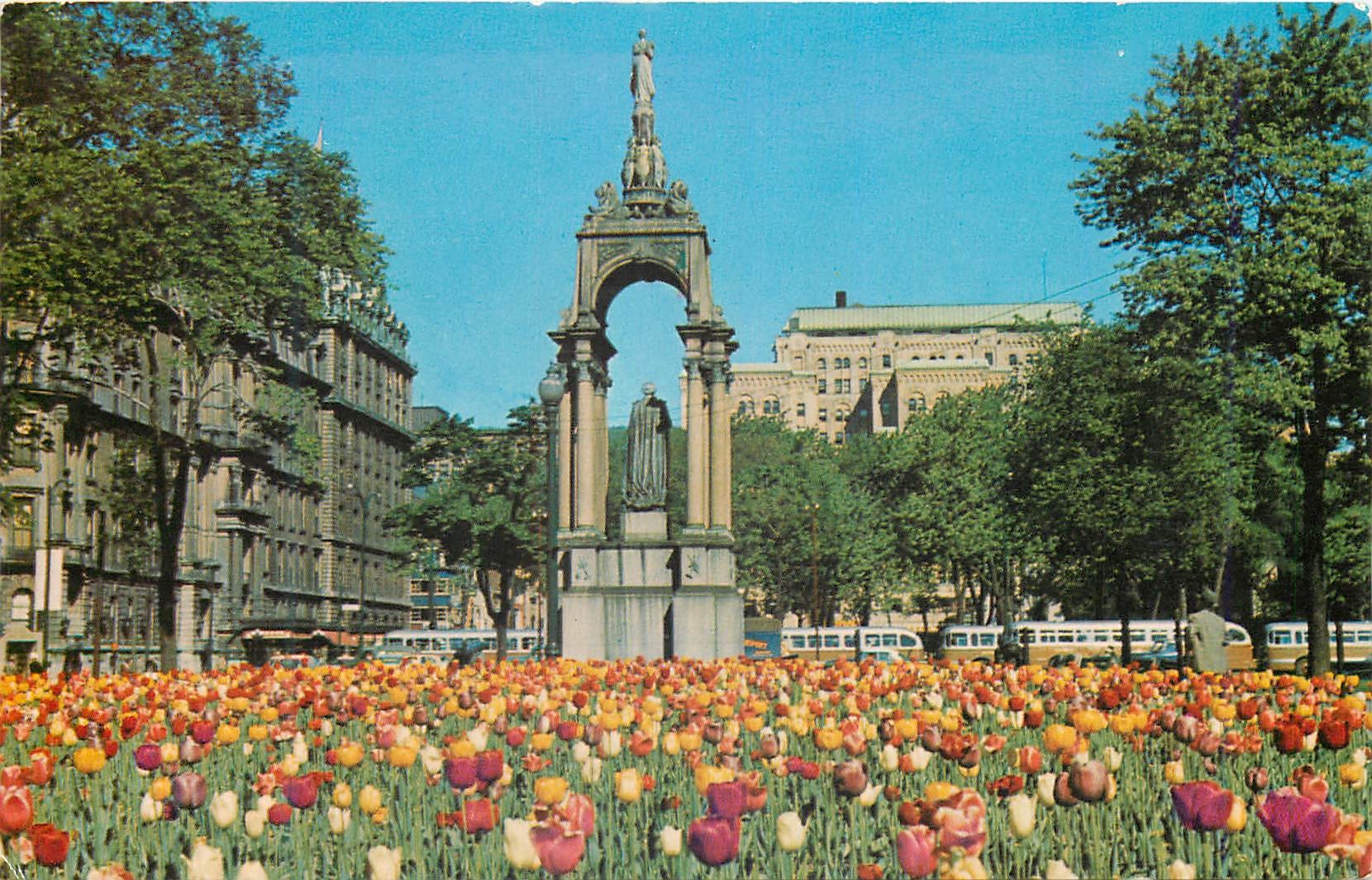 CPM Canada Montreal Tulipes a la place Dominion