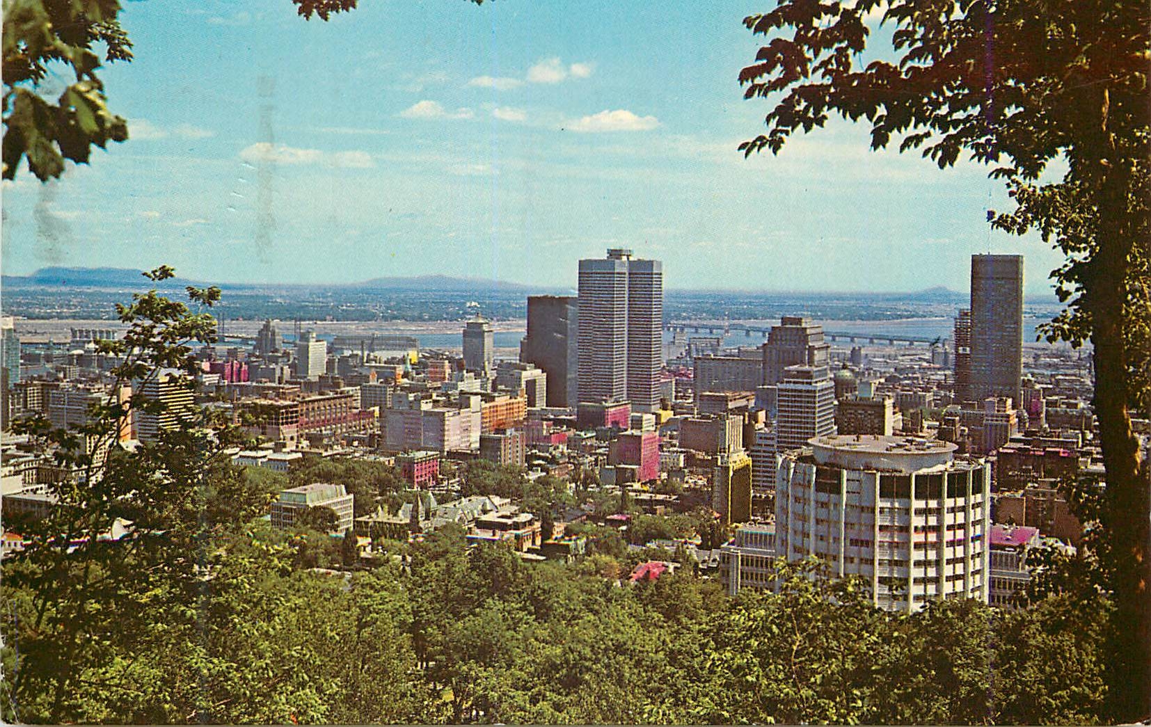 CPM Canada Montreal Quartier d'affaires et panorama de Montreal