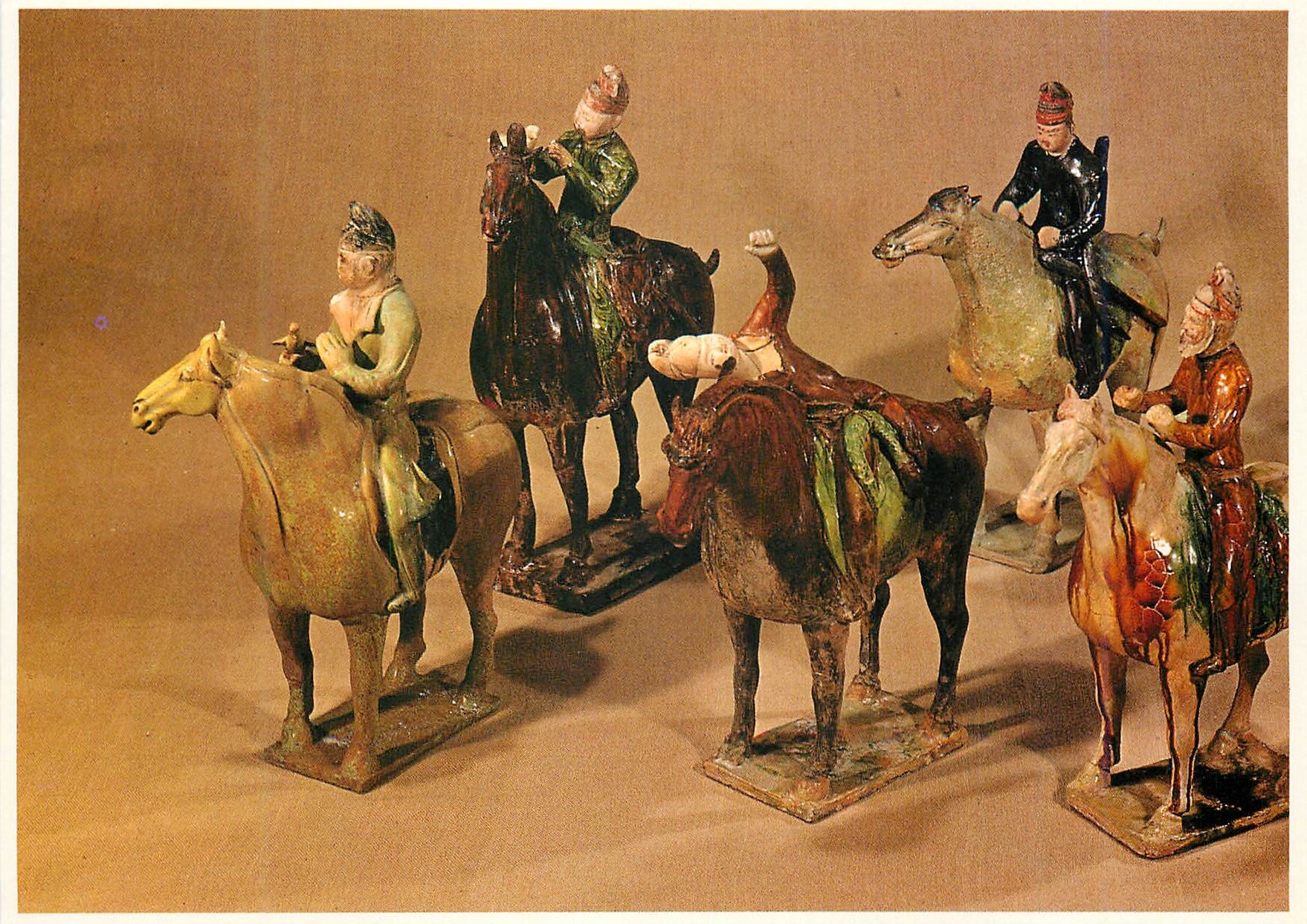 CPM China Tricolour figurines of hunters on horseback