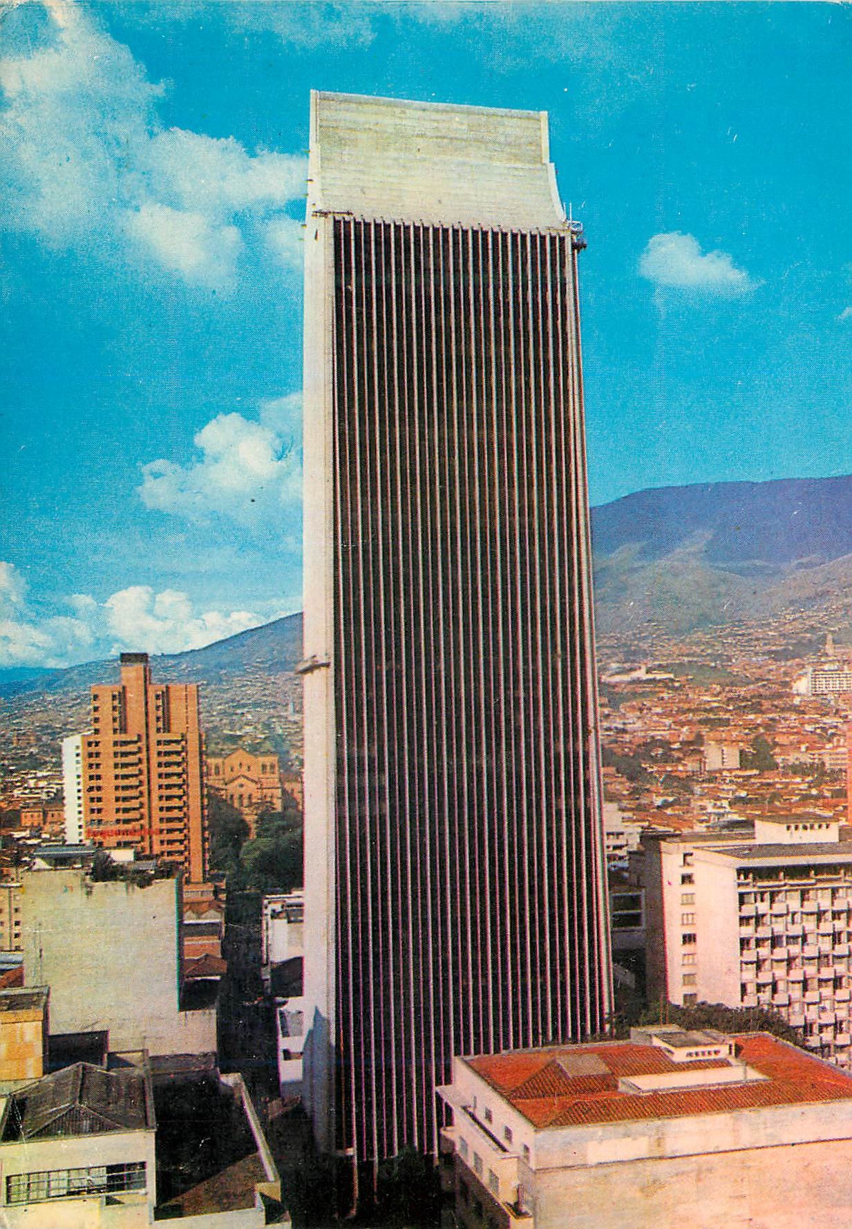 CPM Colombia Medellin (Antioquia) Edificio Coltejer
