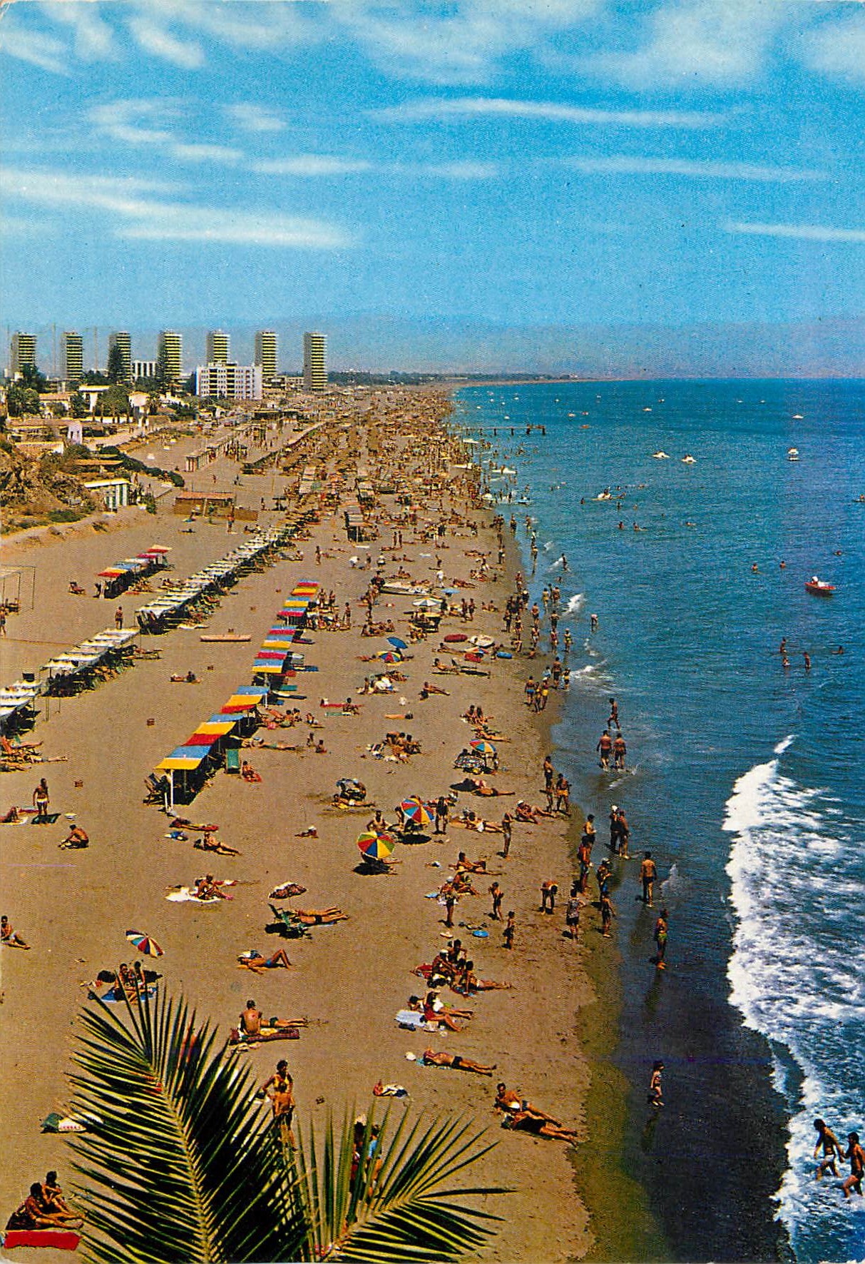 CPM Torremolinos Costa del Sol Plage et vue Partielle