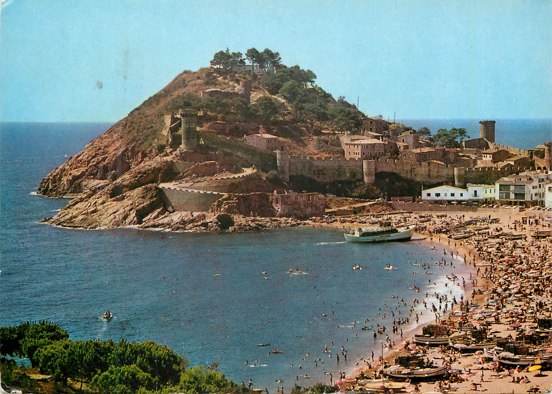 CPM Tossa de Mar Costa Brava la Vieille Ville etla Plage