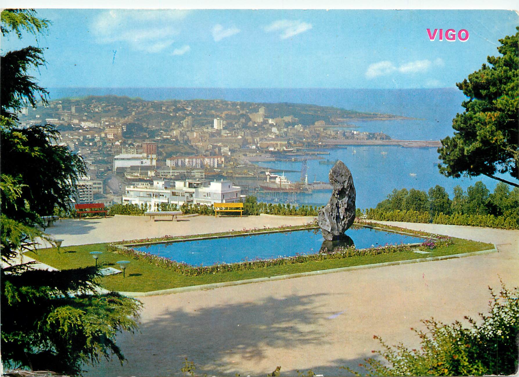 CPM Vigo Vue Partielle depuis le Castro