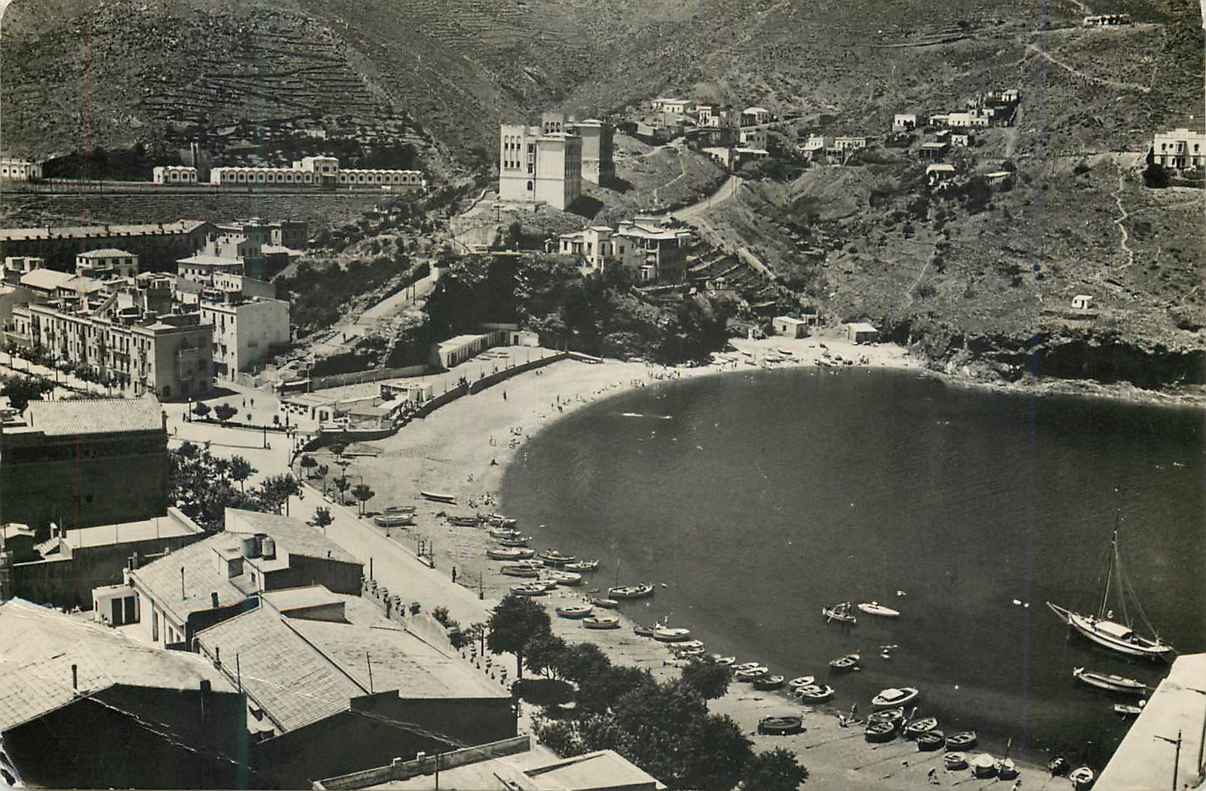 CPM Costa Brava Port Bou Plage et Village