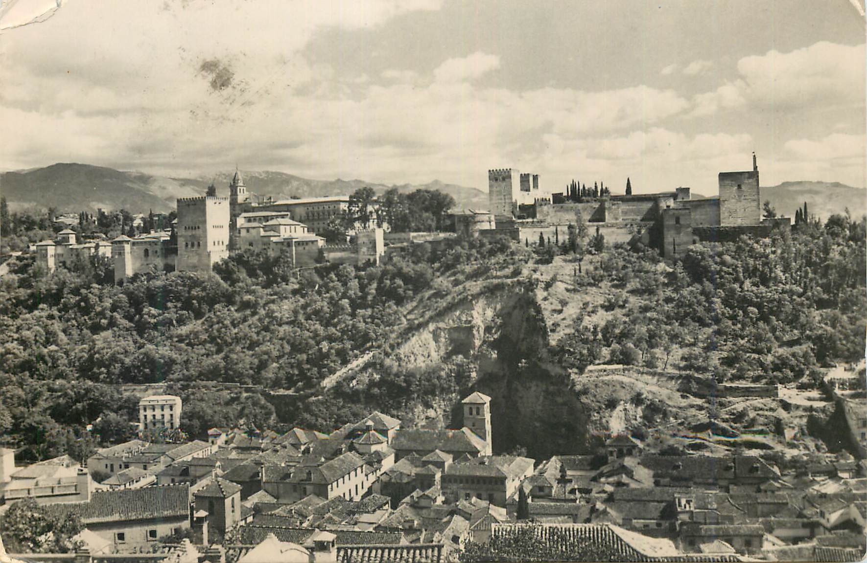 CPM Granada Vue partielle de la Alhambra