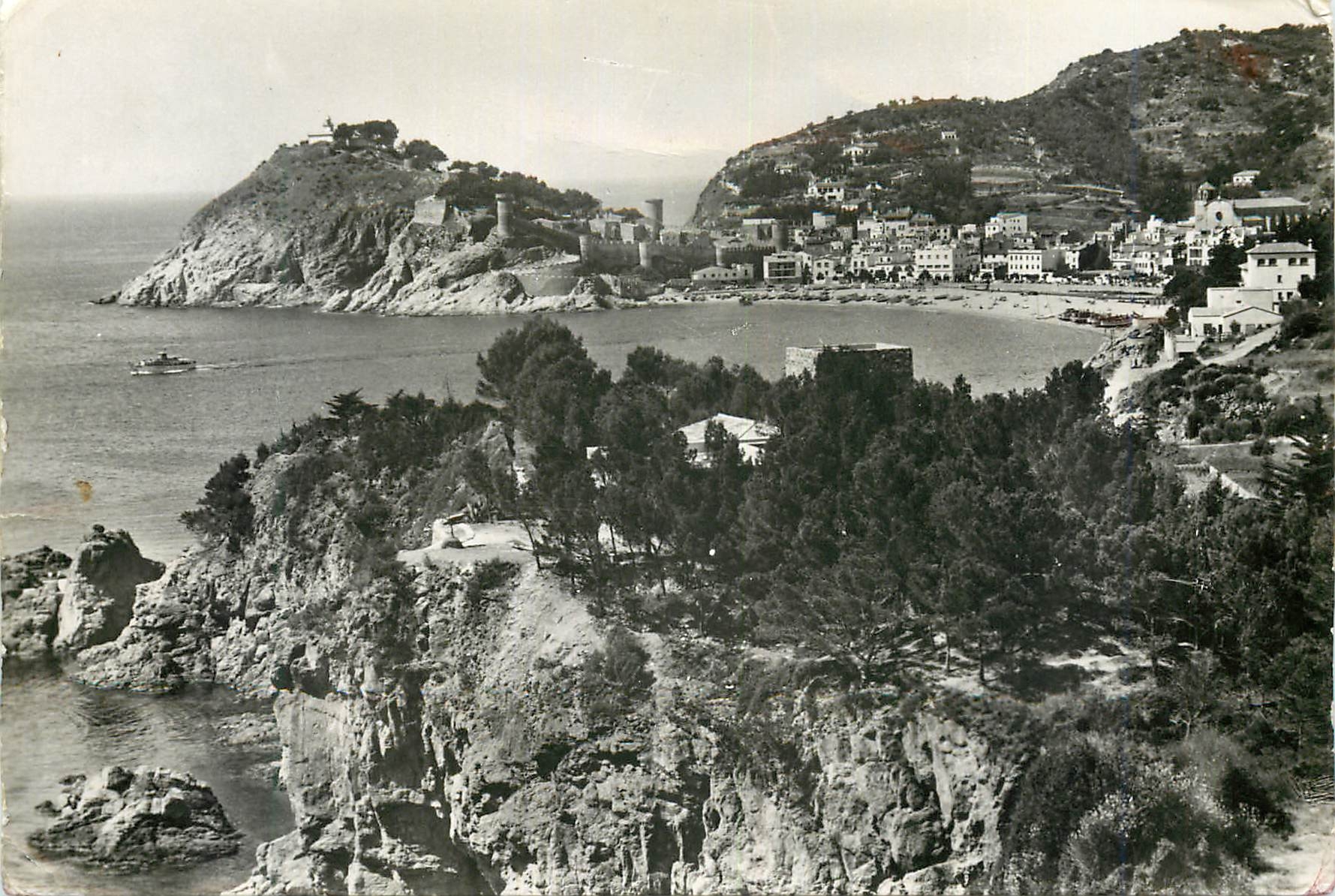 CPM Costa Brava Tossa de Mar Vista general y acantilados