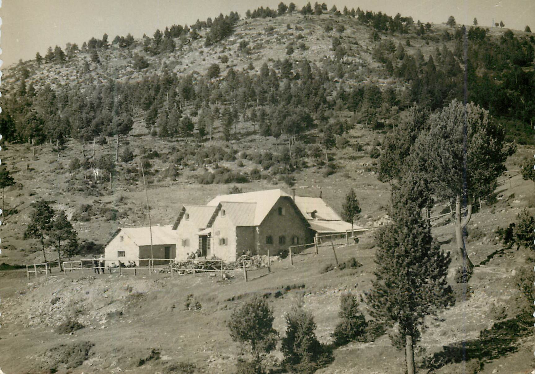 Chalet Rassos de Peguera — Berga — Photo Cine Luigi, N° 1073