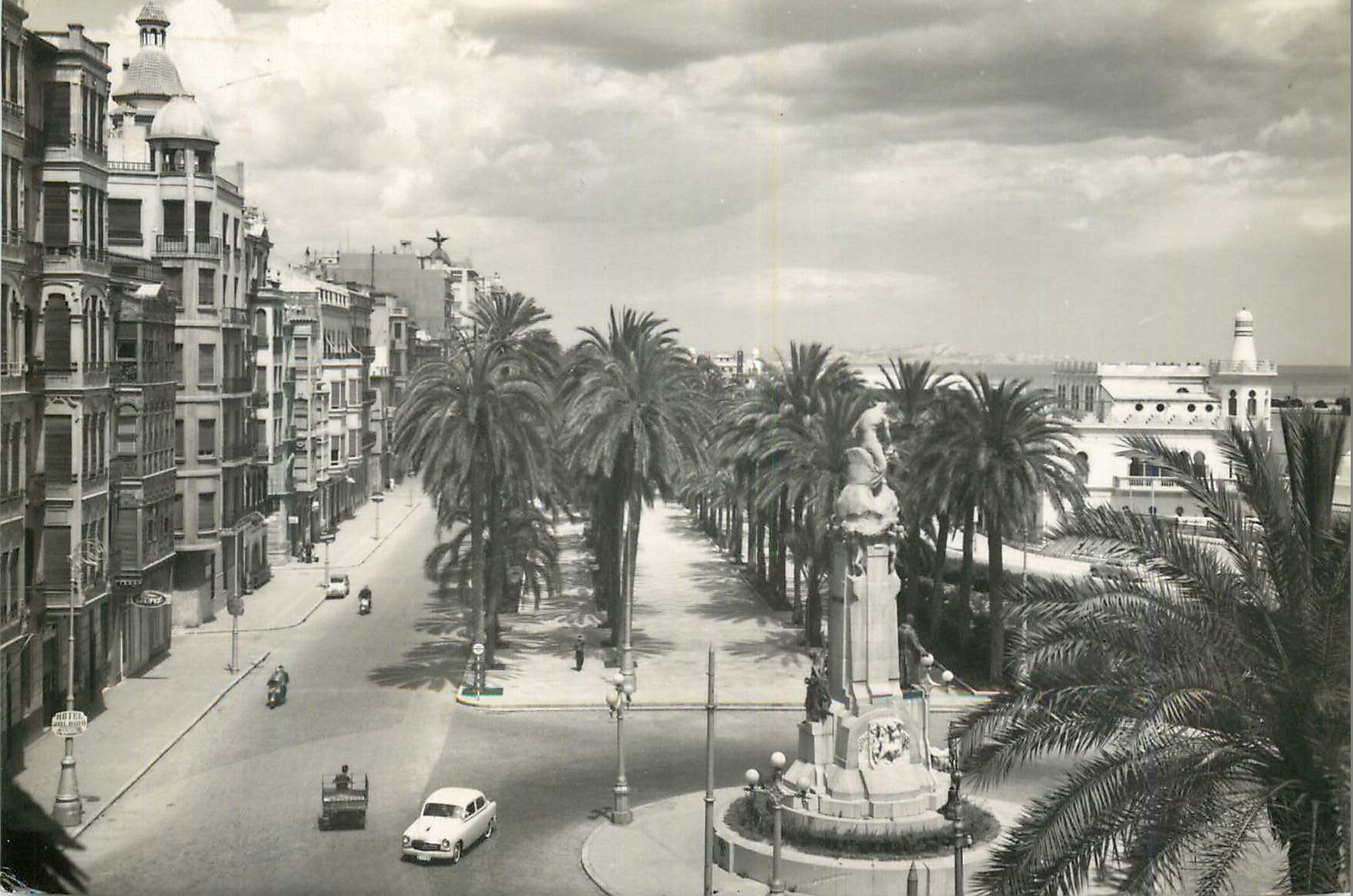 CPM Alicante Monument a Canalejas et Esplanade d'Espagne