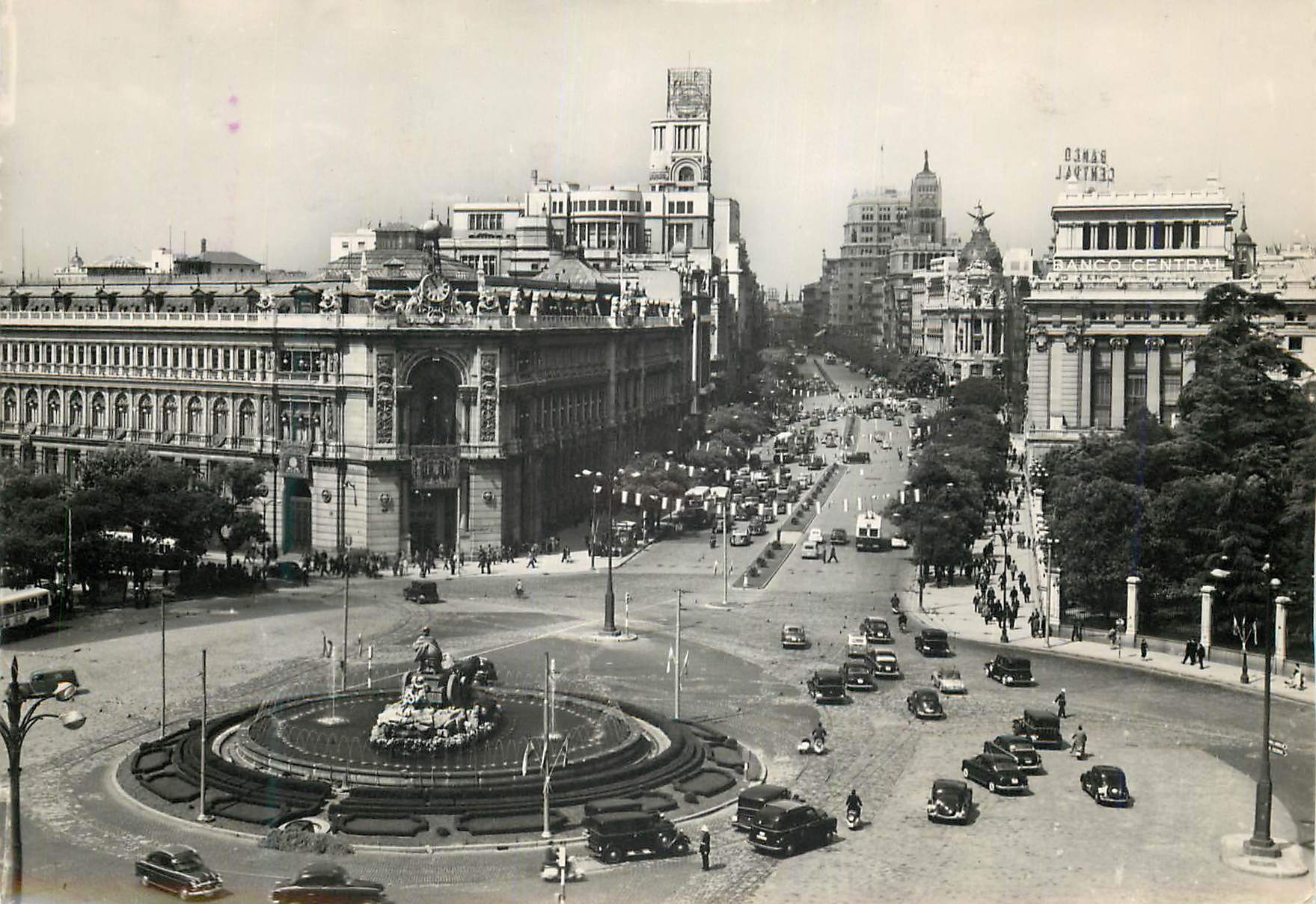 Madrid — Place Cibeles et rue Alcalá — Éditions Dominguez, Madrid